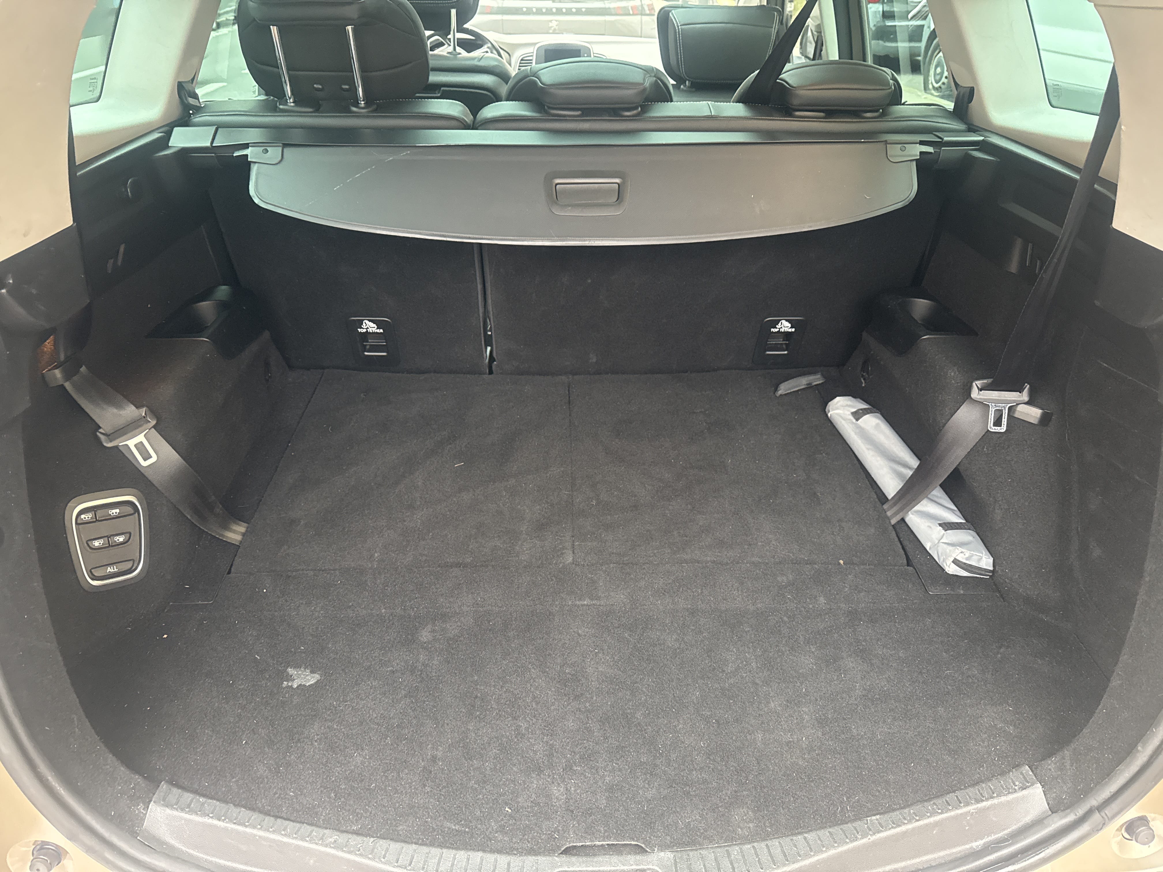 Renault Grand Scenic DCI 160 ENERGY EDC INITIALE PARIS avec Entrée audio / iPod