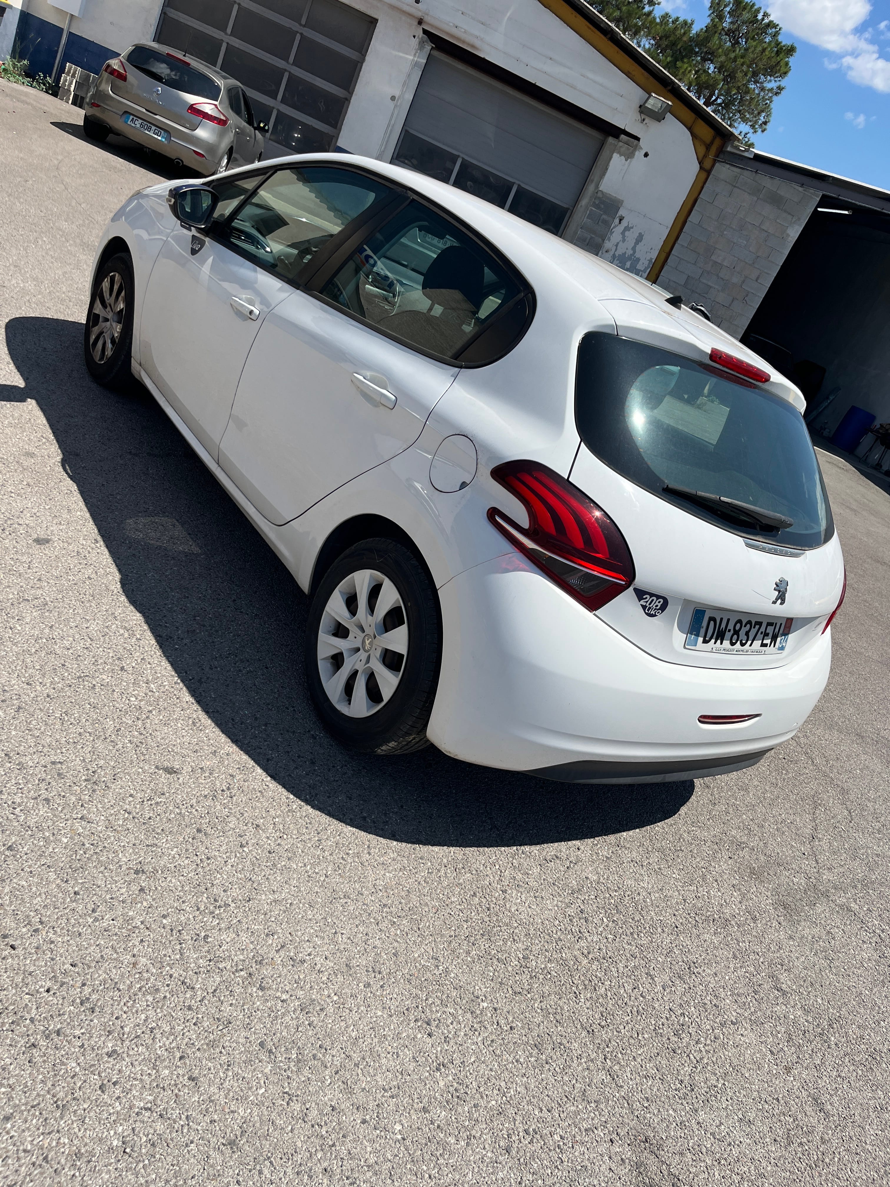 Peugeot 208 avec Régulateur de vitesse