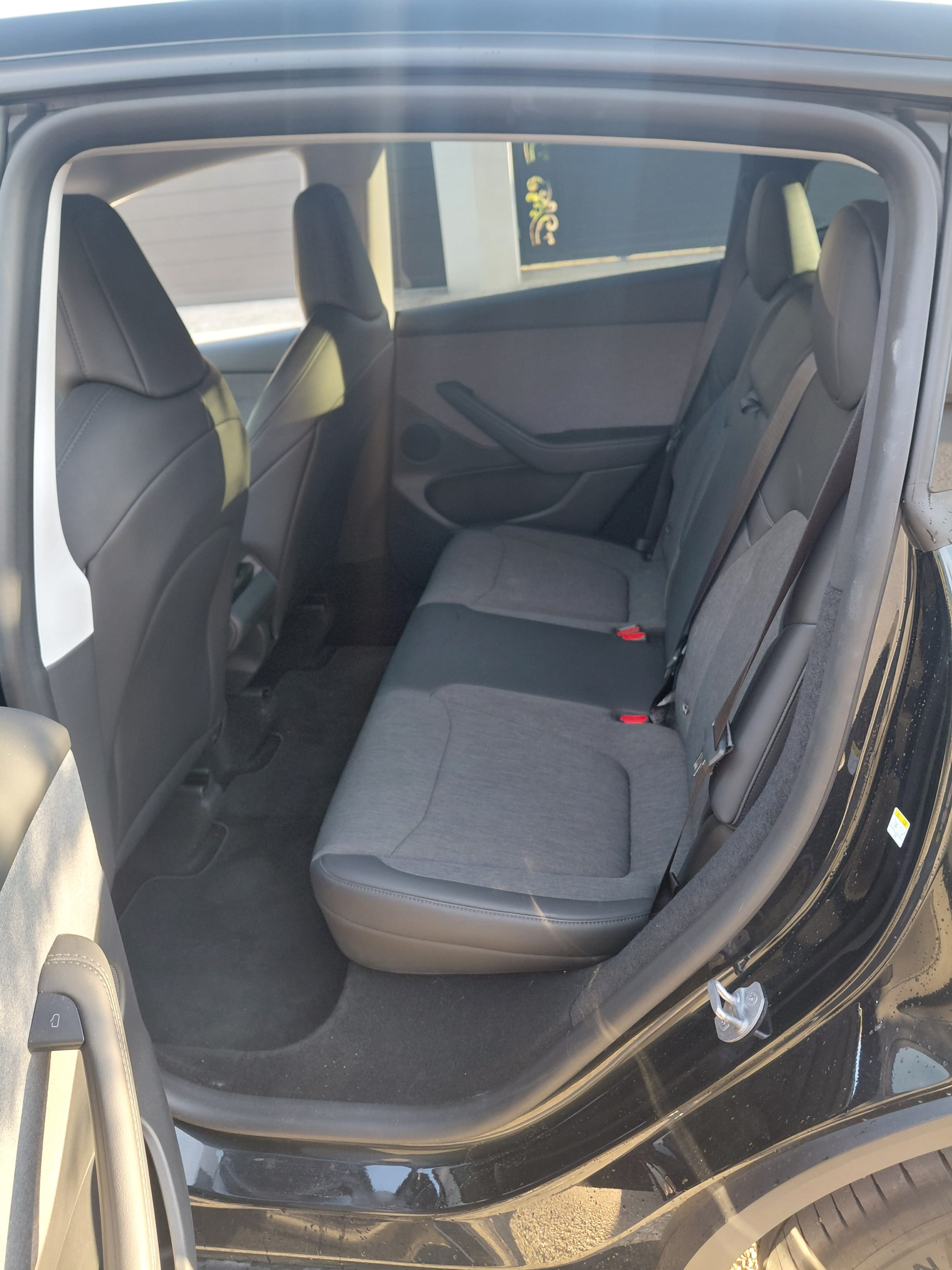 Tesla Model Y avec GPS
