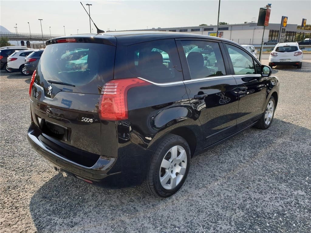 Peugeot 5008 7 places NOIR HDI BK CLIM AUTO GPS RÉGULATEUR DE VITESSE with GPS