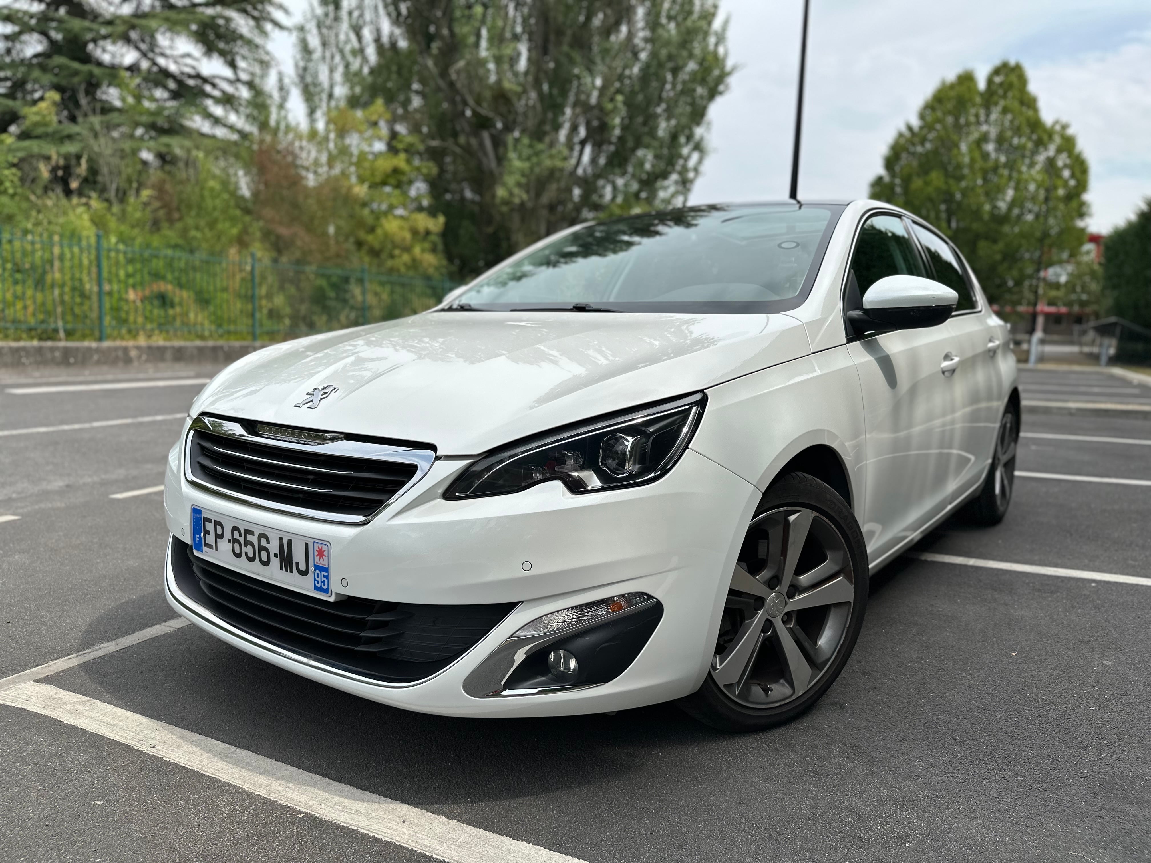 Peugeot 308, 2016, Essence 98, automatique