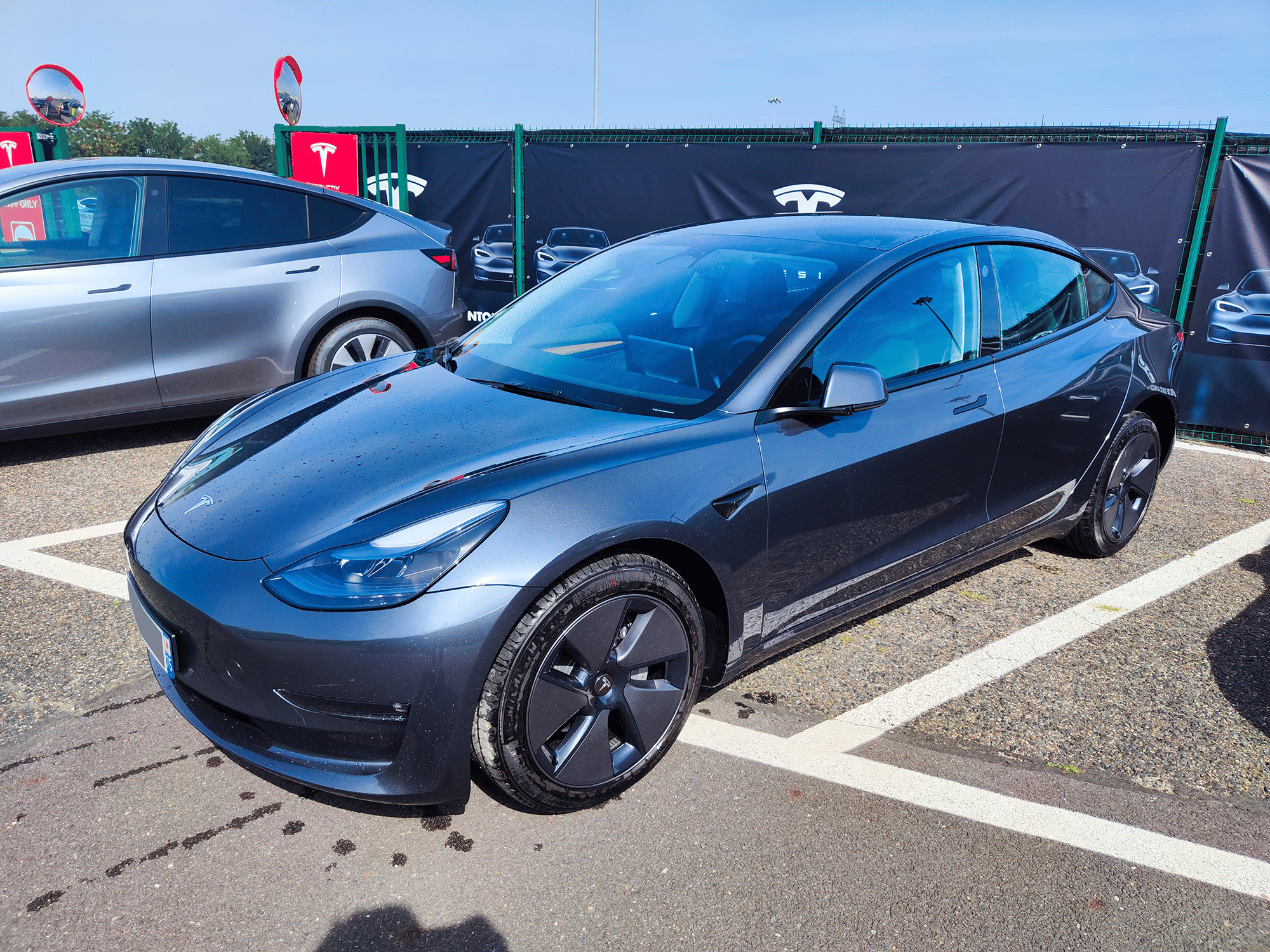 Tesla Model 3 Long Range Propulsion grande autonomie + 2 réhausseurs enfants, 2023, Électrique, automatique