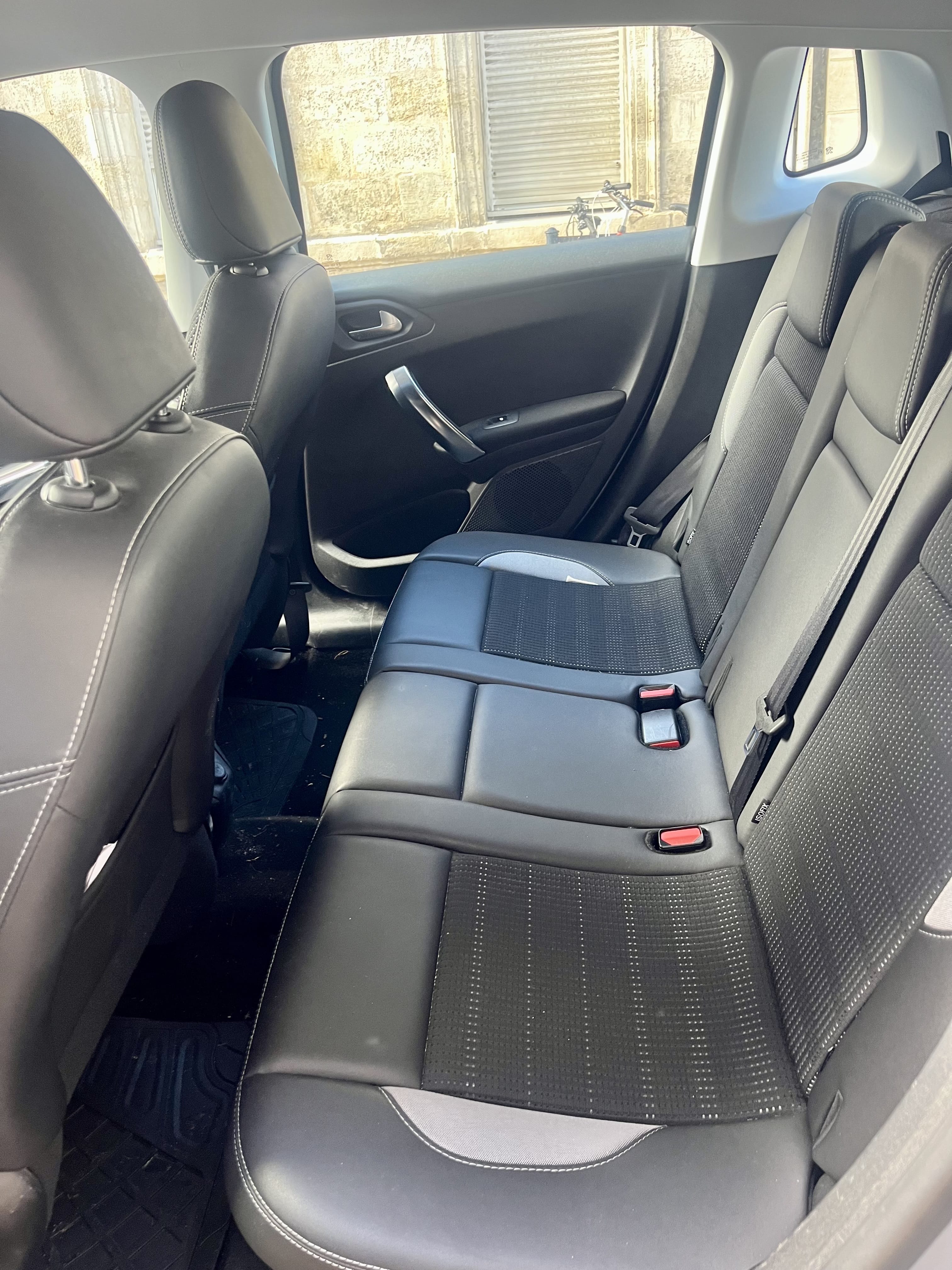Peugeot 2008 con Audio Bluetooth