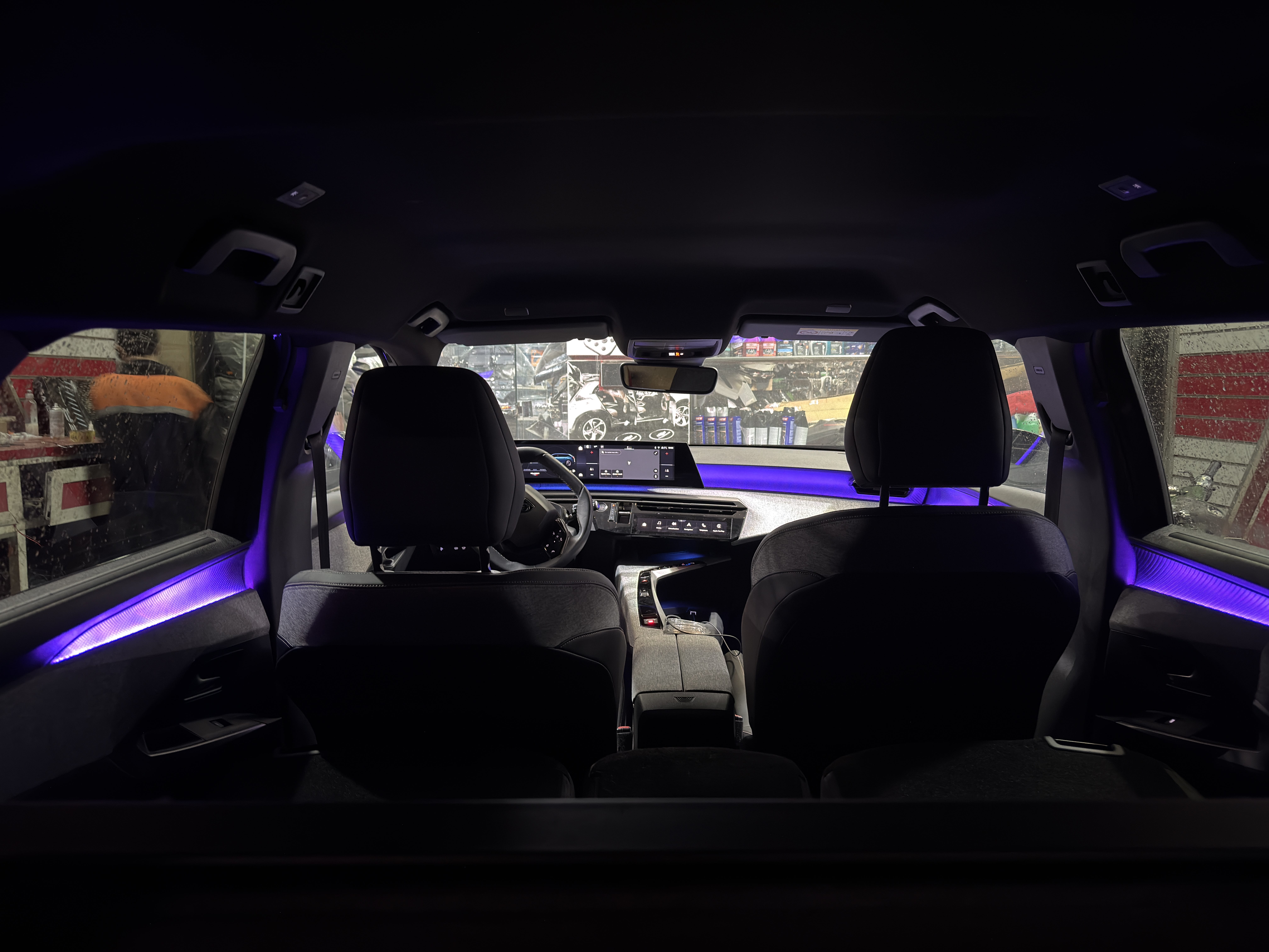 Peugeot 5008 avec GPS