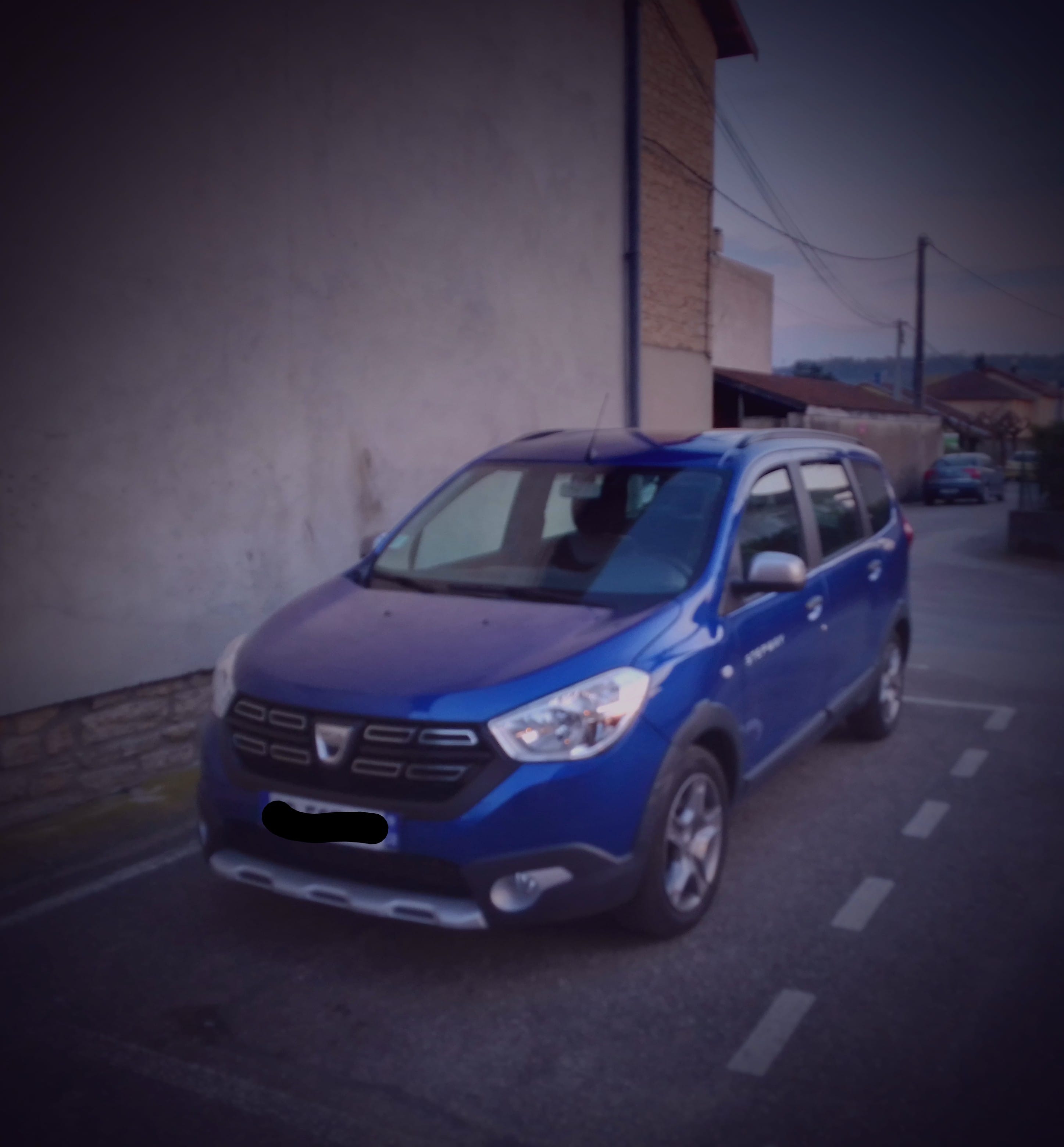Dacia Lodgy 1.5 BlueDci STEPWAY avec Entrée audio / iPod