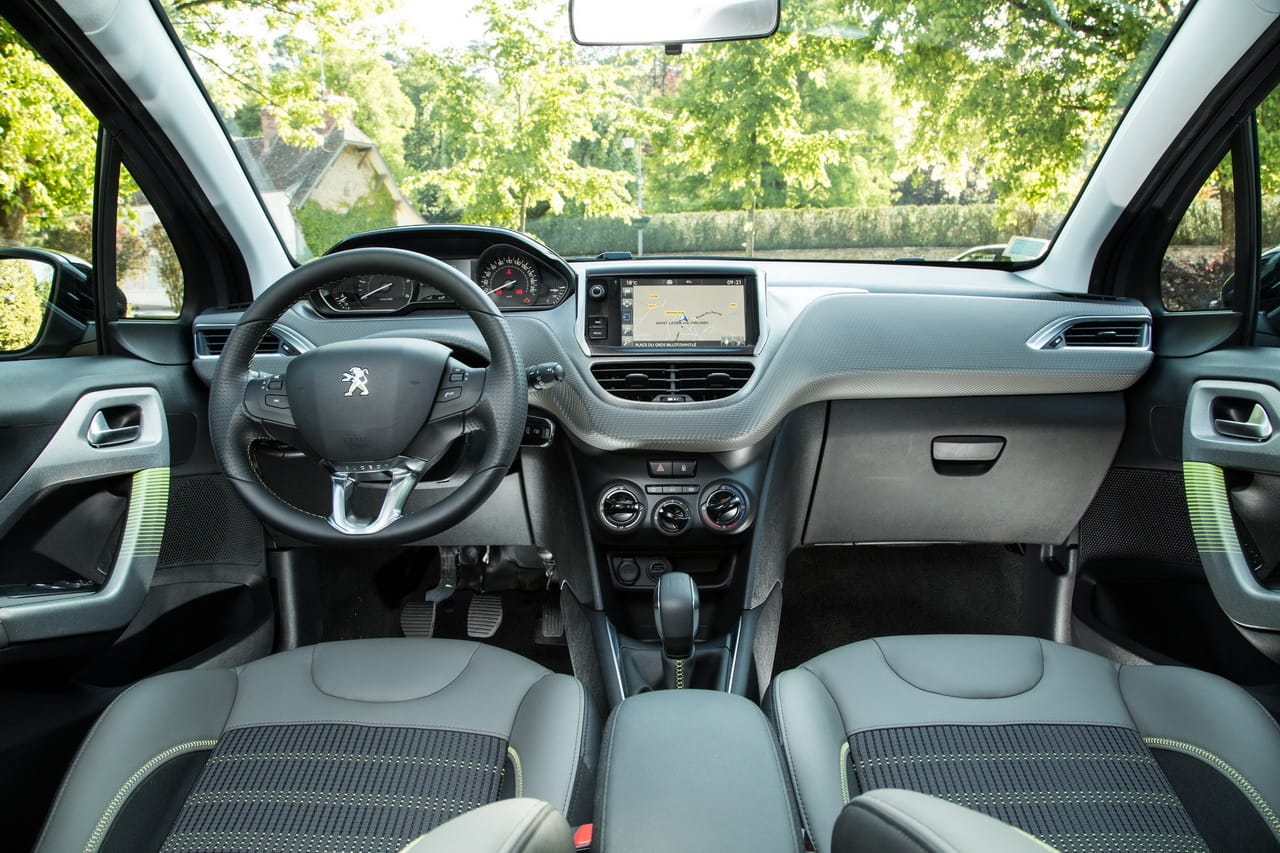 Peugeot 208 avec Régulateur de vitesse