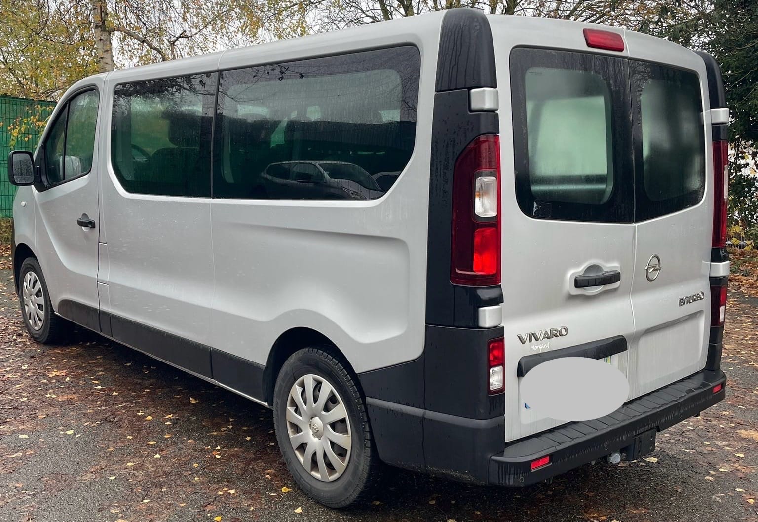 Opel Vivaro Combi avec GPS