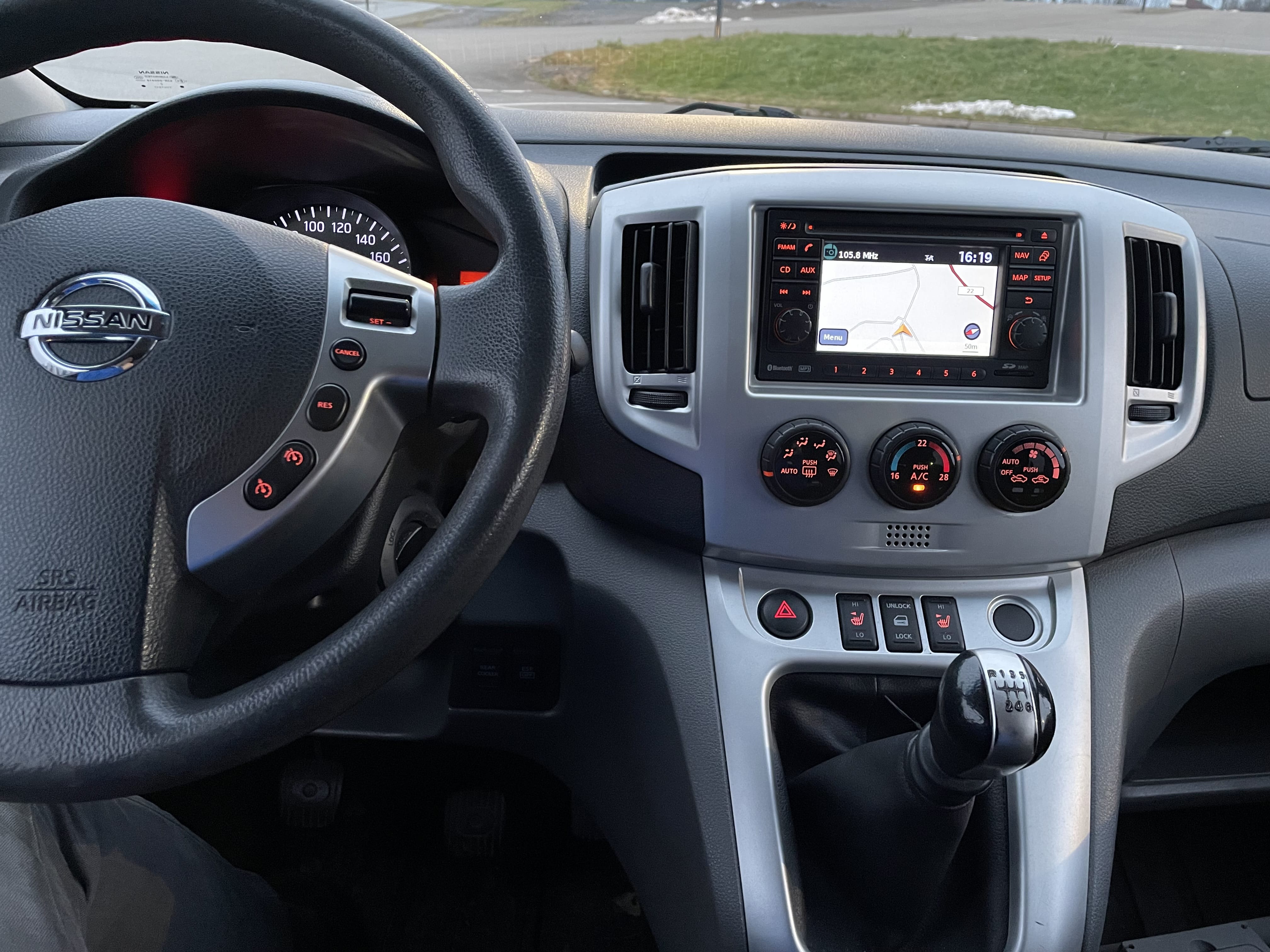 Nissan NV200 Combi 1.5 cdi med Bluetooth audio