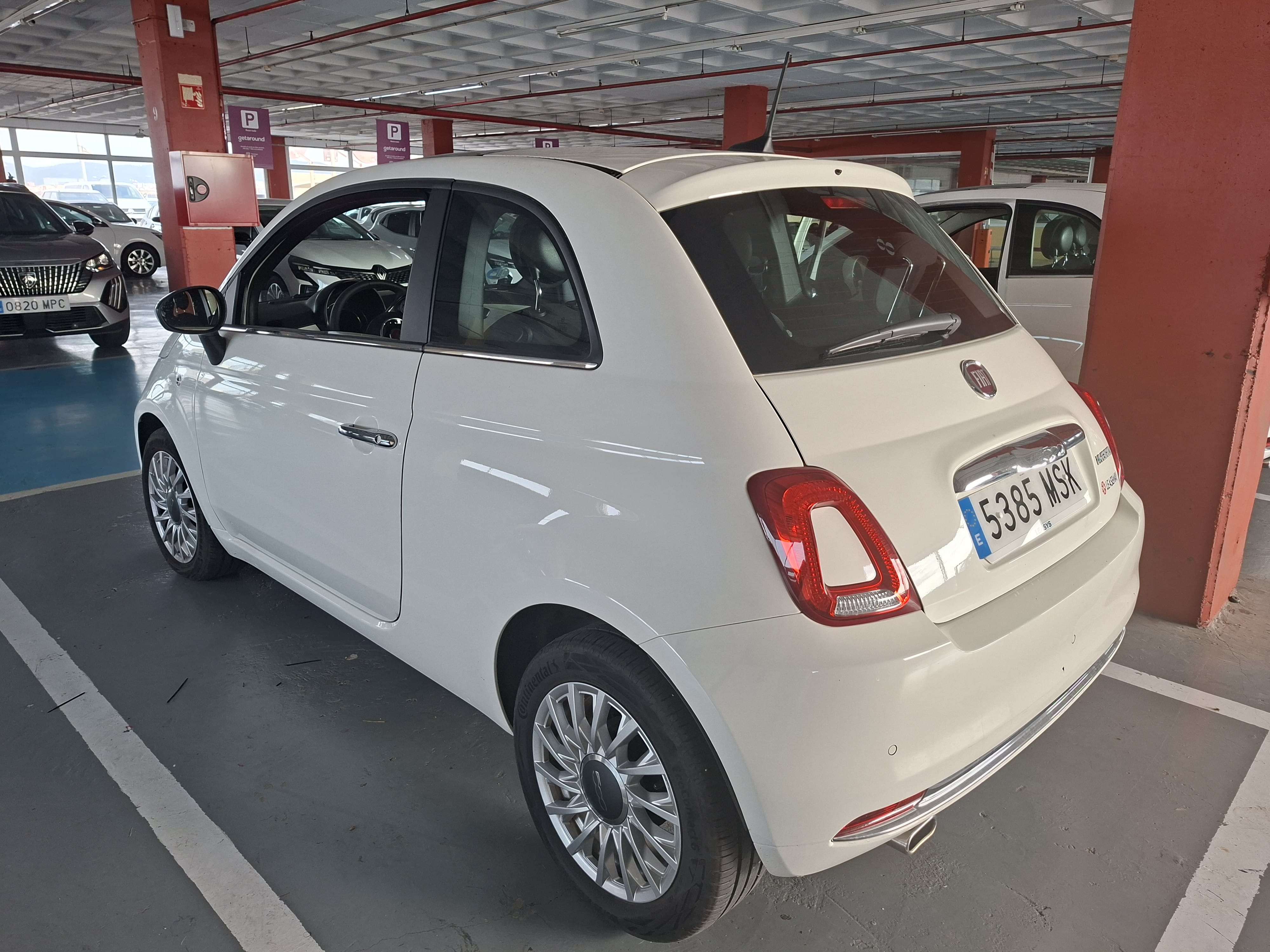 Fiat 500 Híbrido 1.0 51KW (70 CV) Dolcevita 3 puertas - 5385MSK con Aire acondicionado