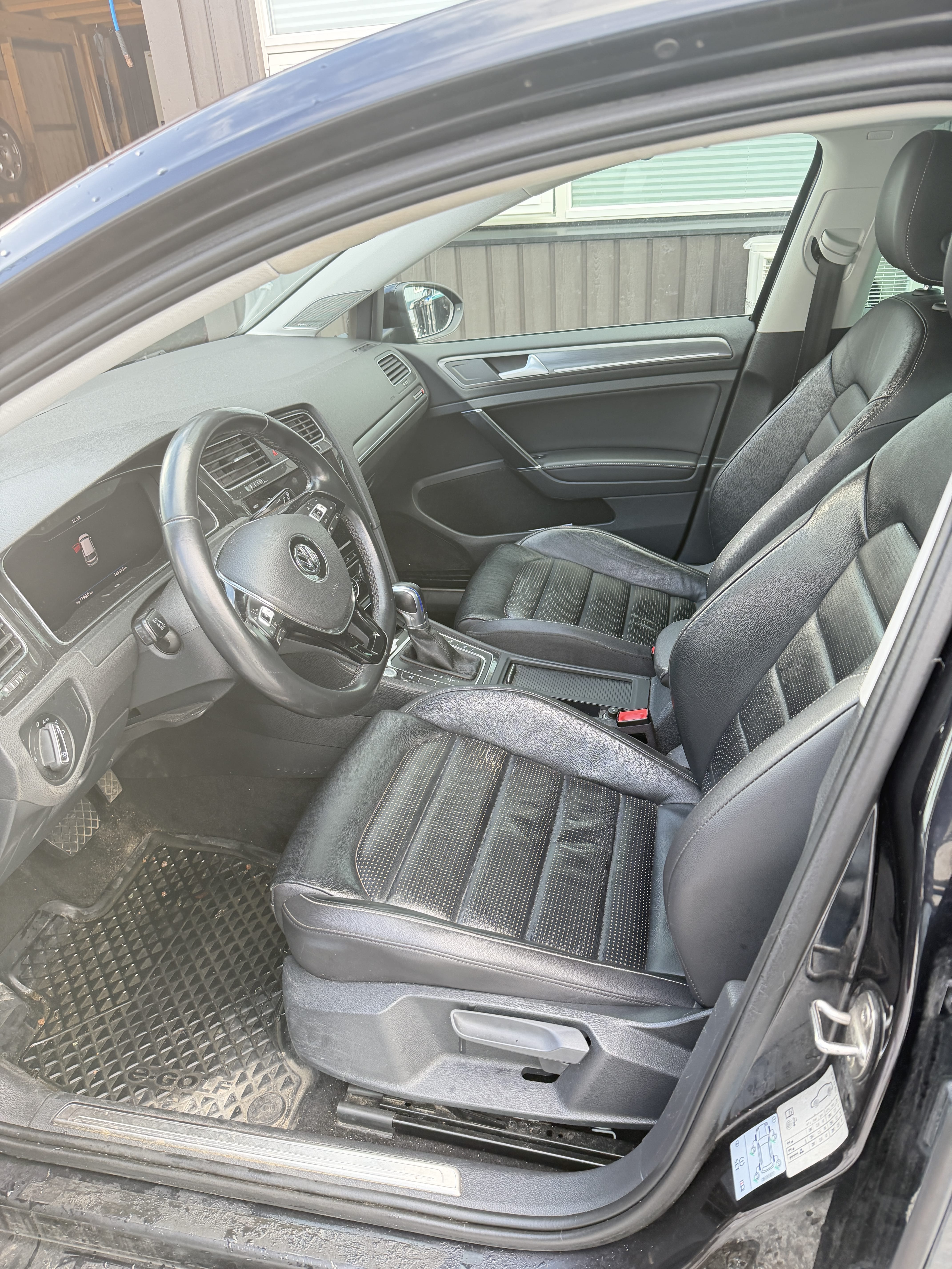 Volkswagen e-Golf Elektrisk med Aircondition