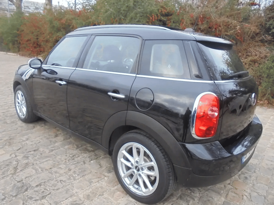Mini Countryman with Air conditioning