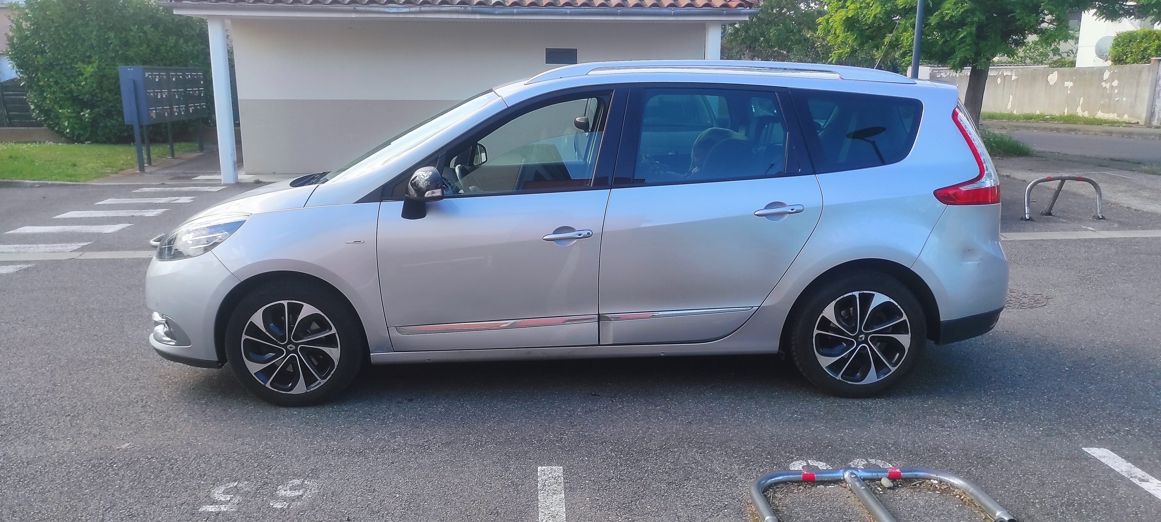Renault Scenic mit Klimaanlage