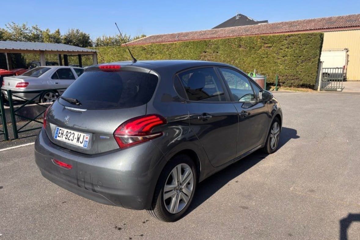 Peugeot 208 avec Caméra de recul