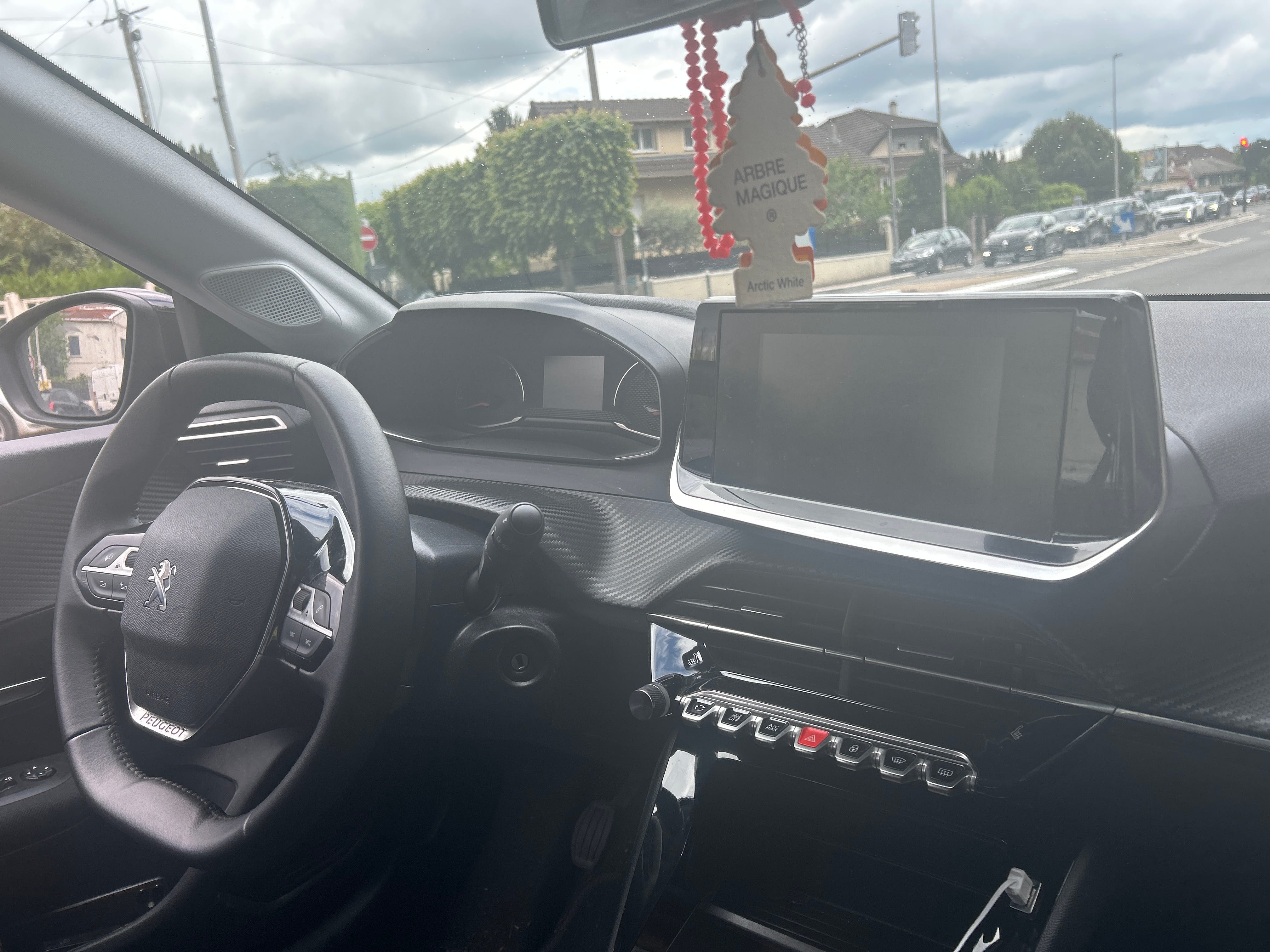 Peugeot 208 avec Régulateur de vitesse