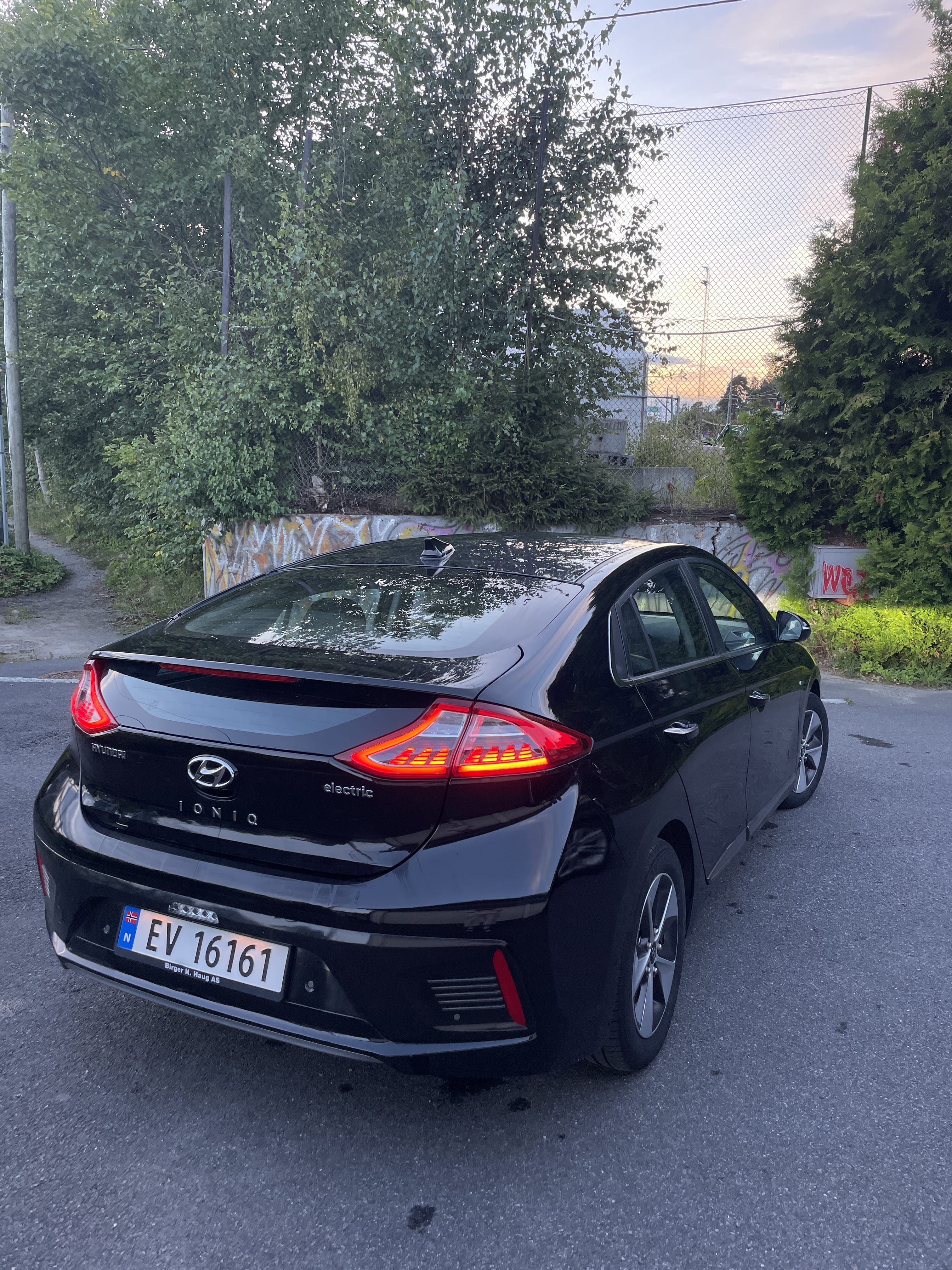 Hyundai Ioniq with GPS