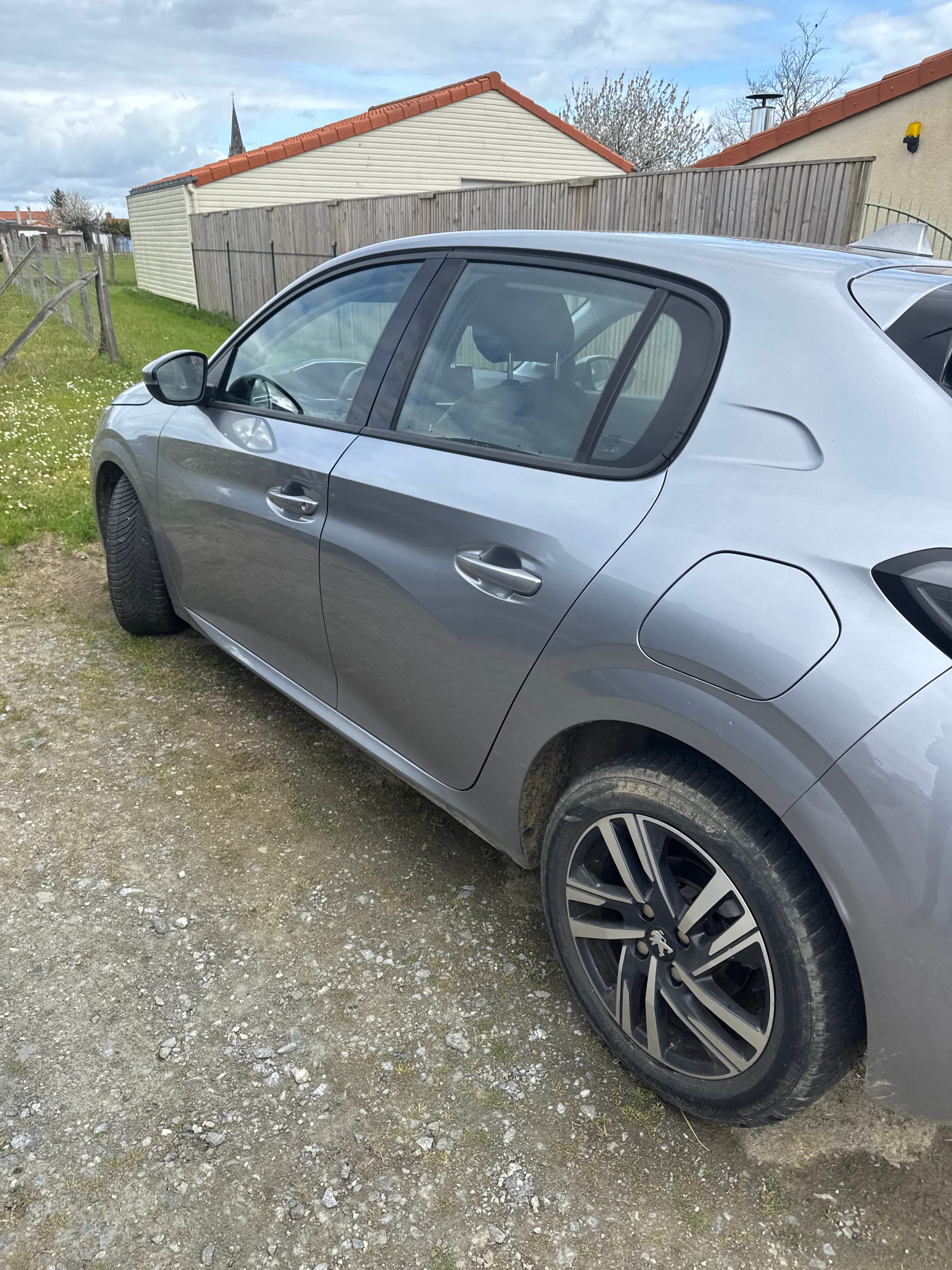 Peugeot 208 avec Climatisation