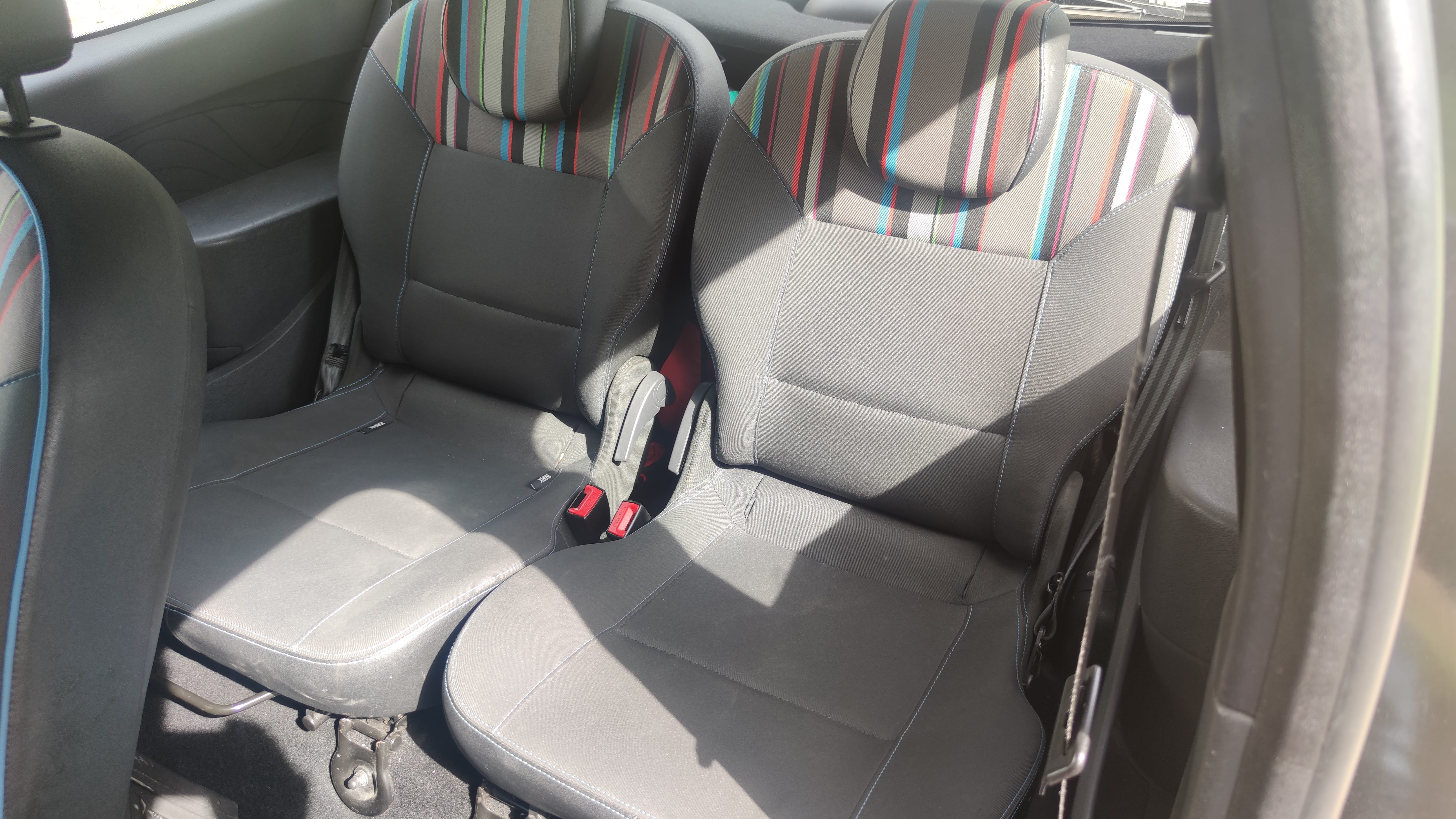 Renault Twingo with Bluetooth audio