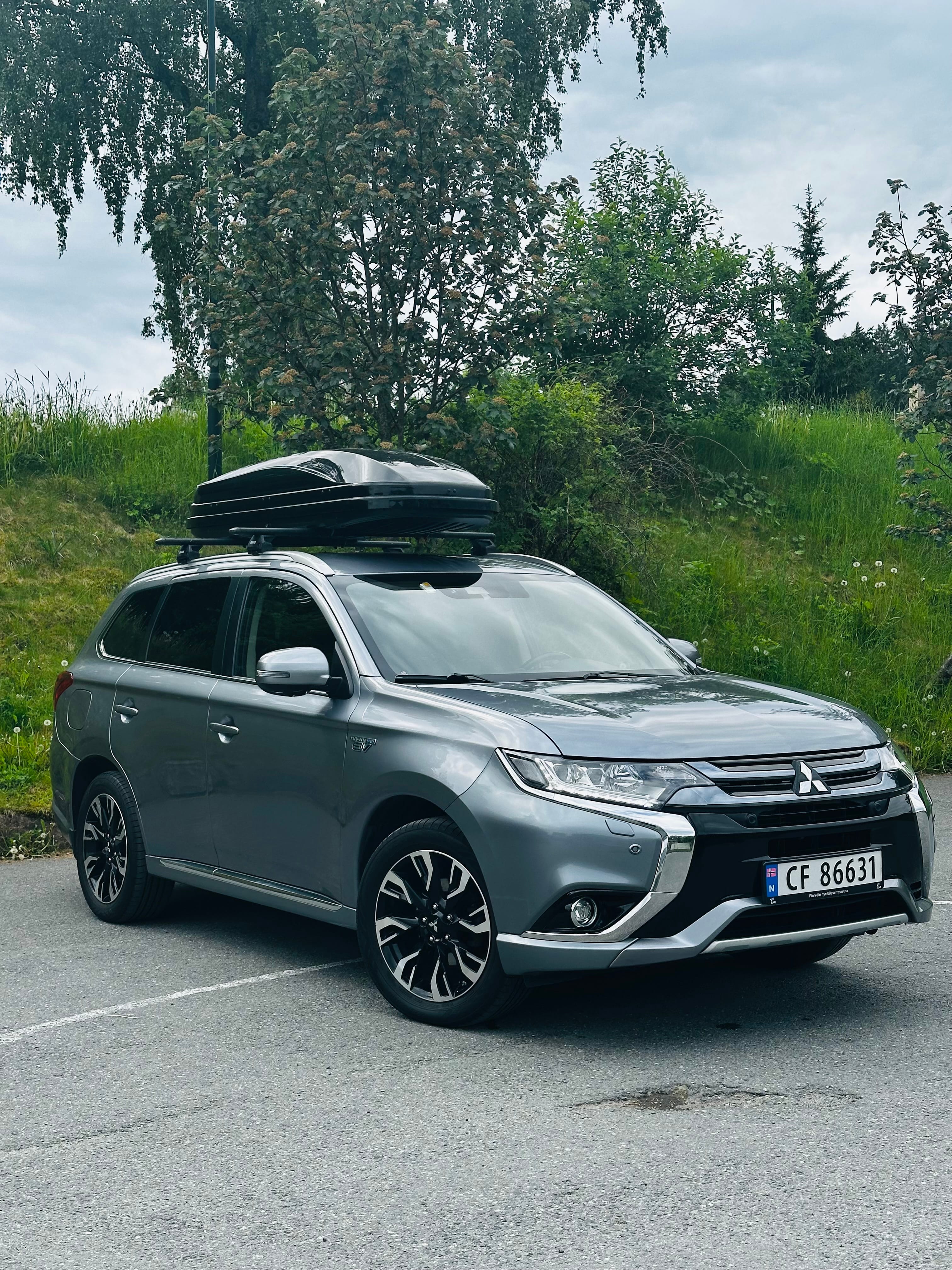 Mitsubishi Outlander PHEV GT, 2016, Blyfri 95 / Elektrisk (hybrid), automatisk