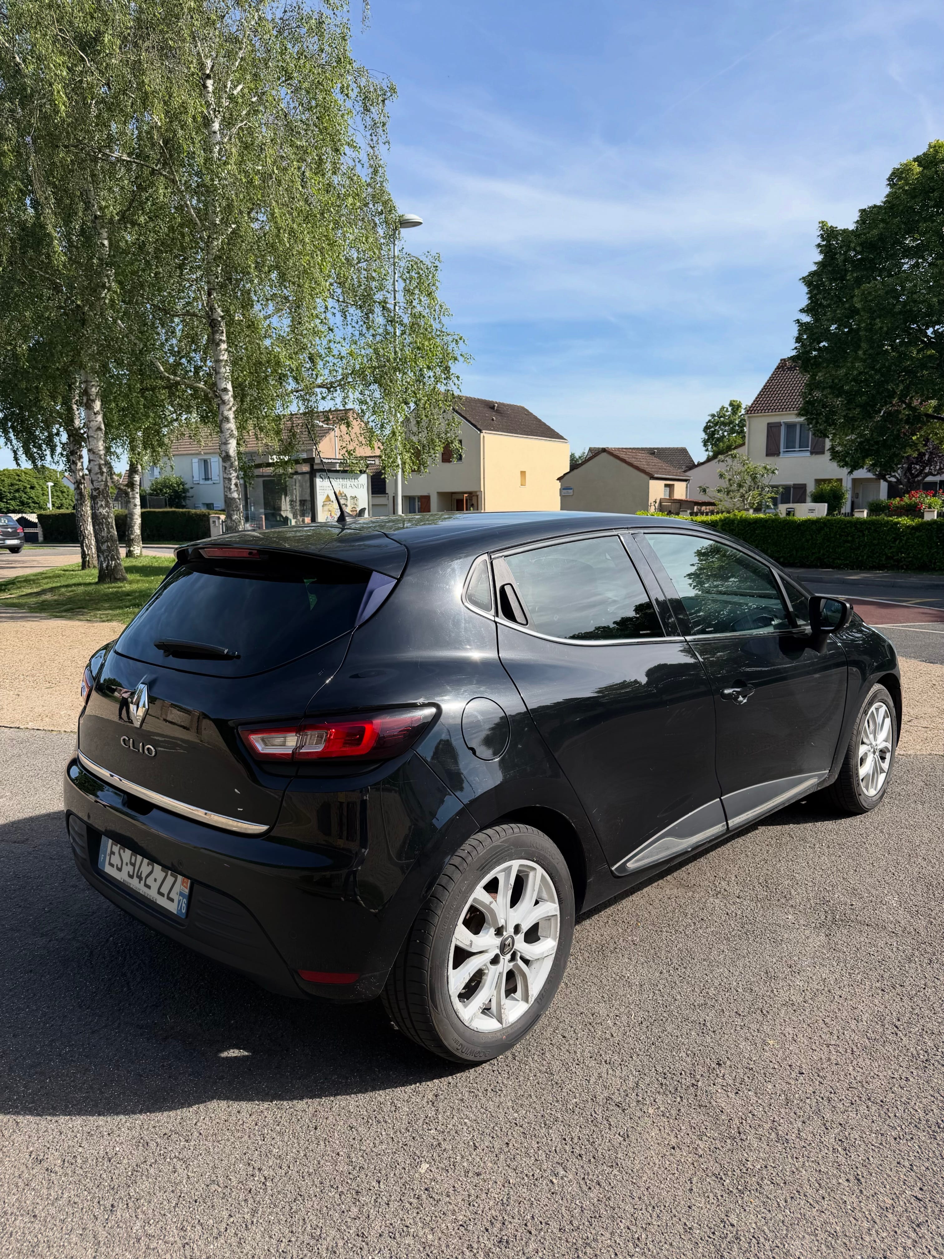 Renault Clio avec Climatisation