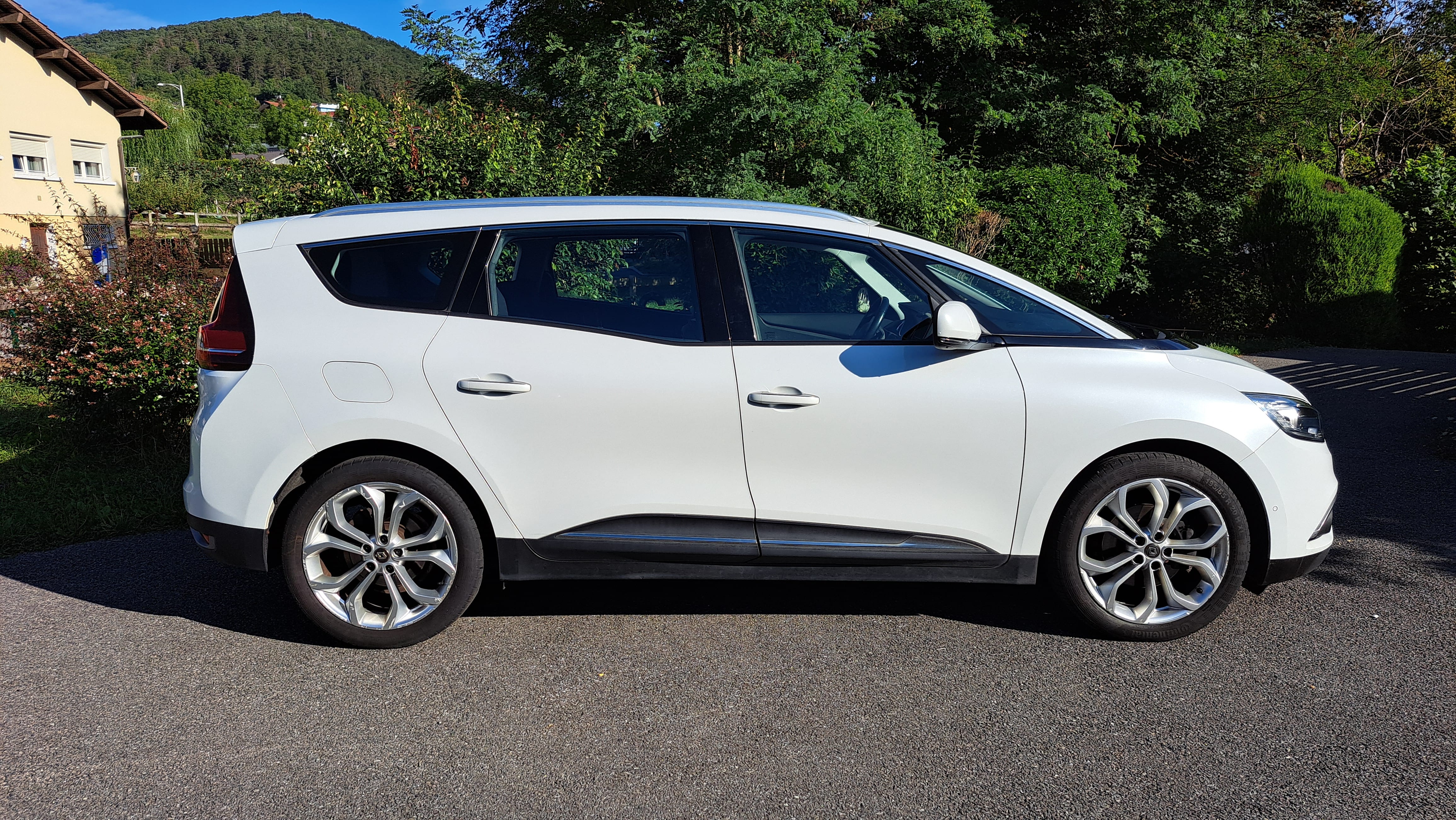 Renault Grand Scenic avec Climatisation