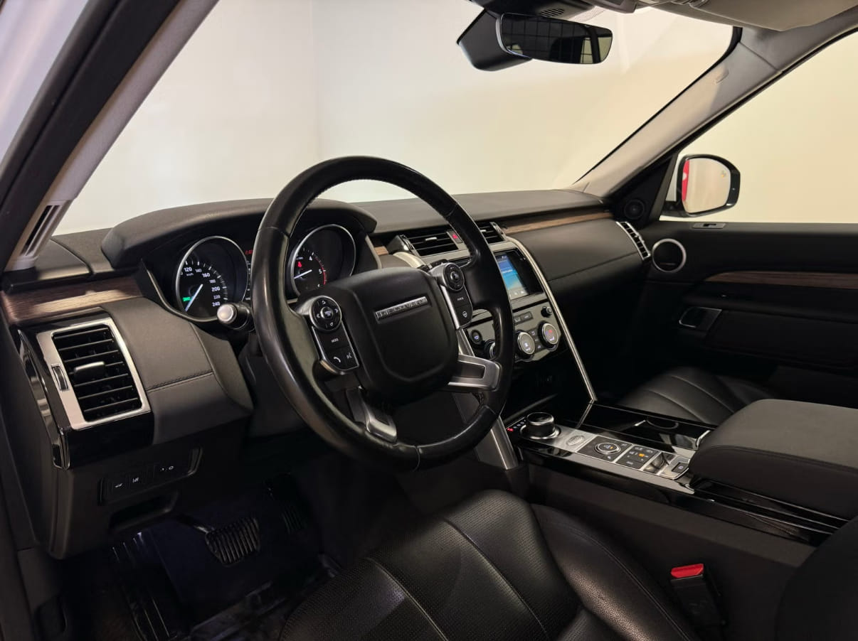 Land-Rover Discovery 2.0 SD4 HSE Toppmodell med Ryggekamera