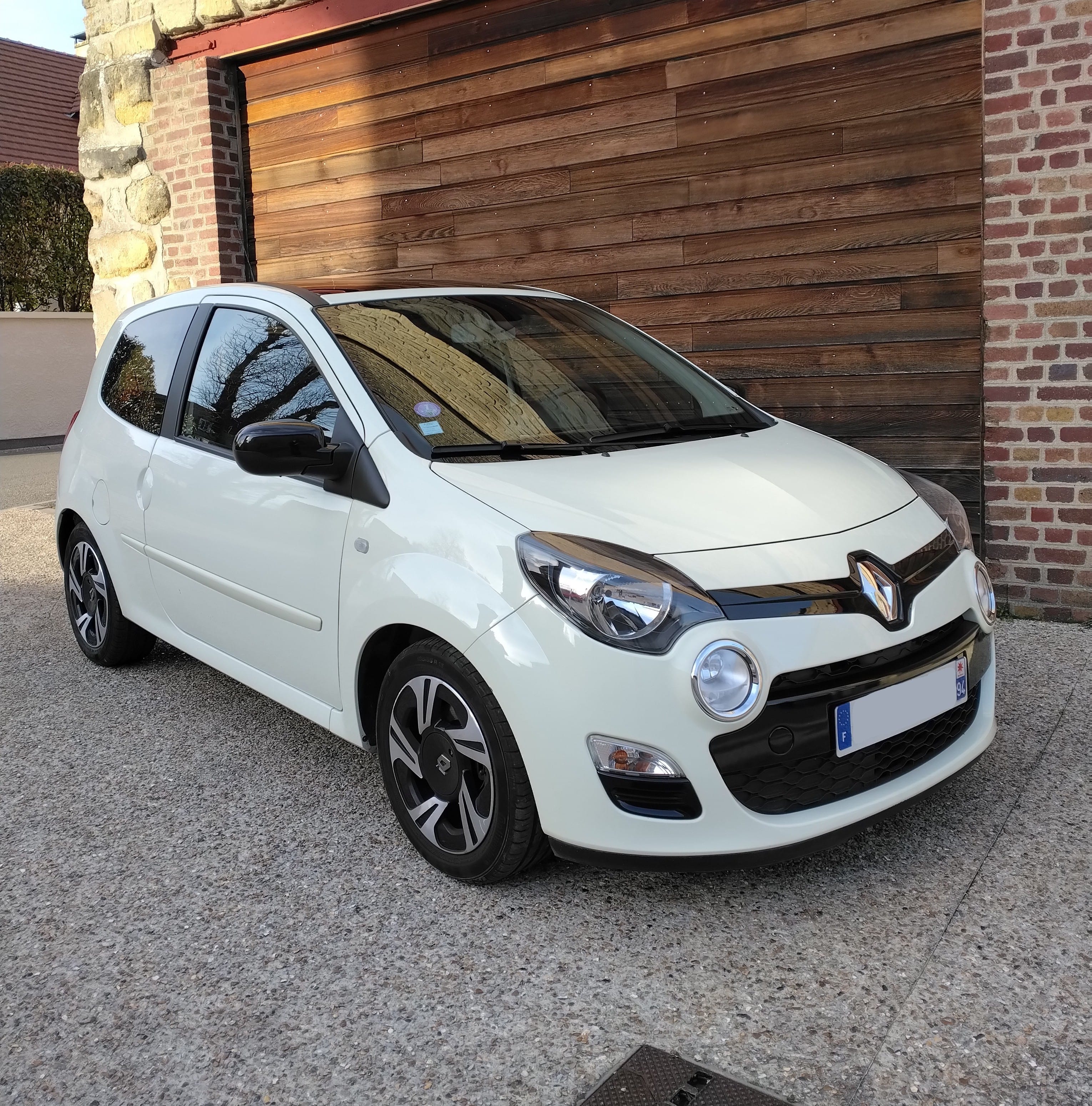 Renault Twingo II, 2014, Essence 98