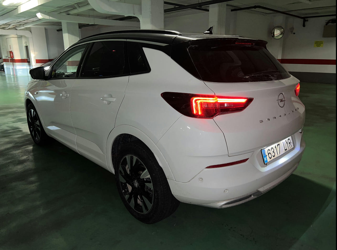 Opel Grandland 1.2 con GPS