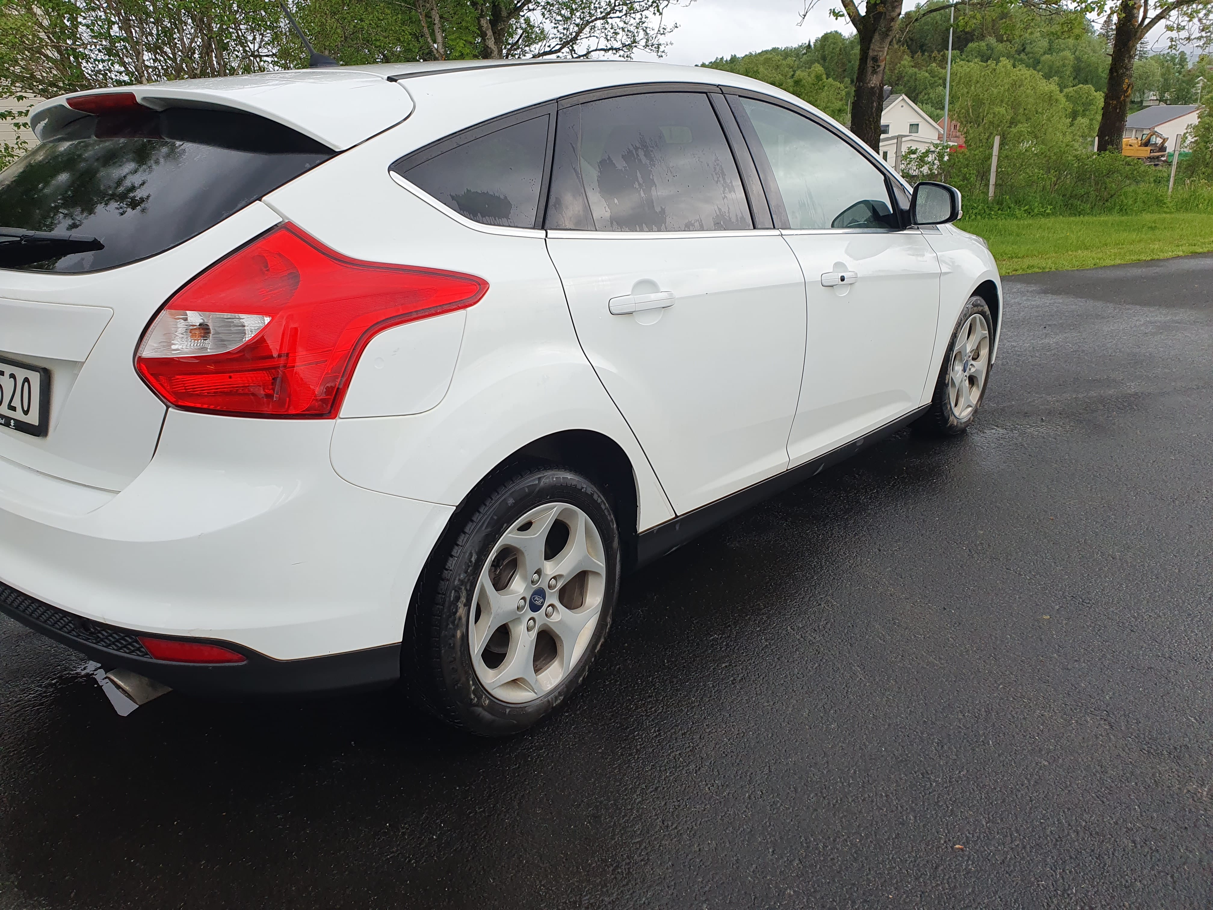 Ford Focus SW med Vinterdekk