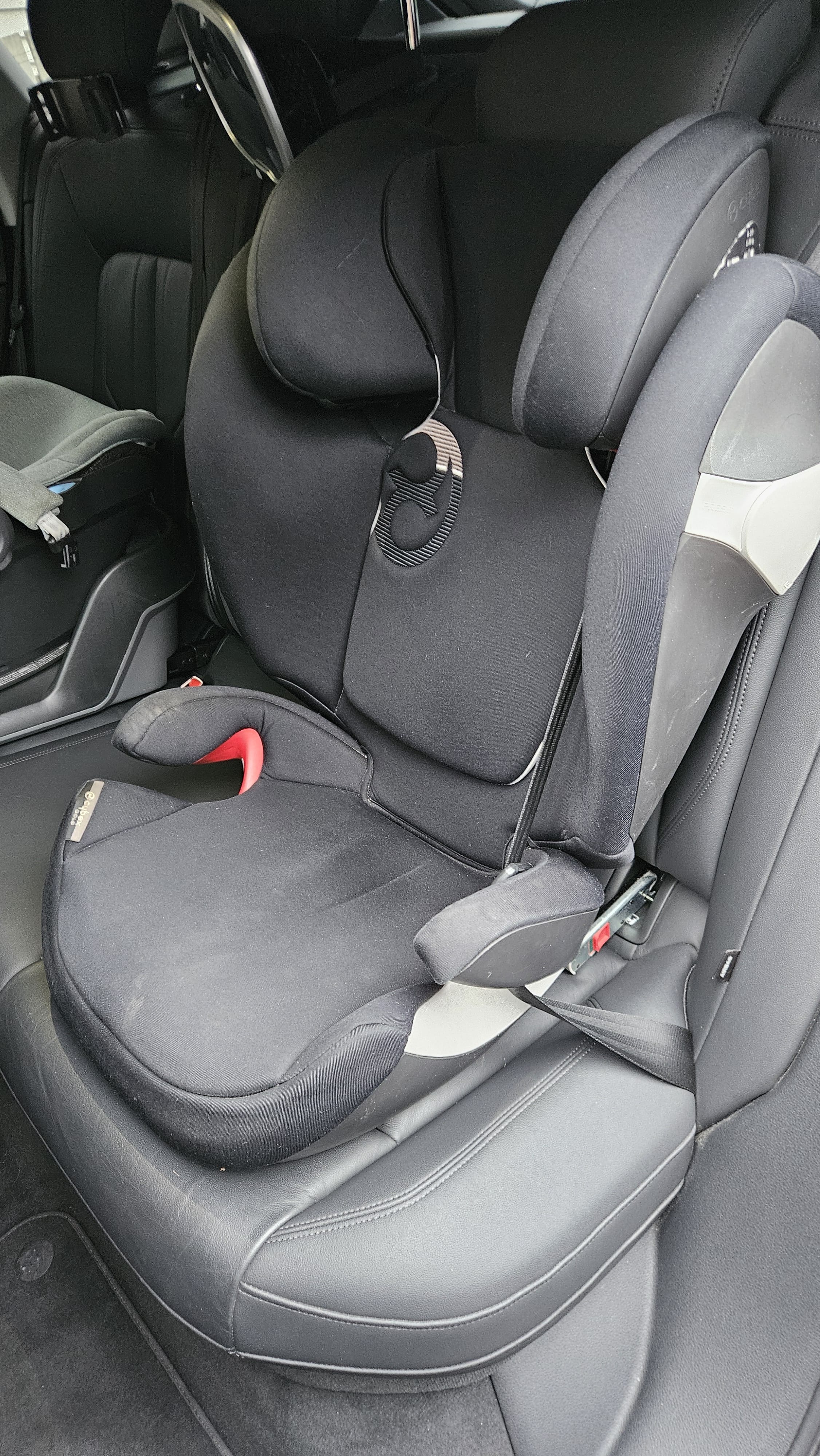 Audi e-tron with Bluetooth audio