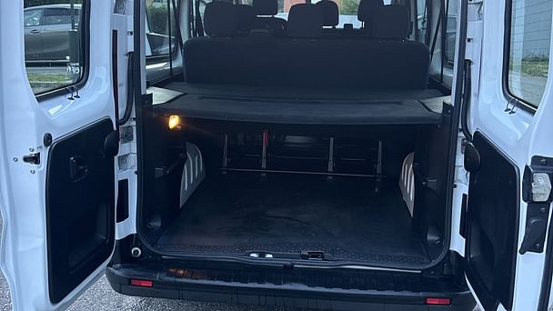 Renault Trafic Passenger