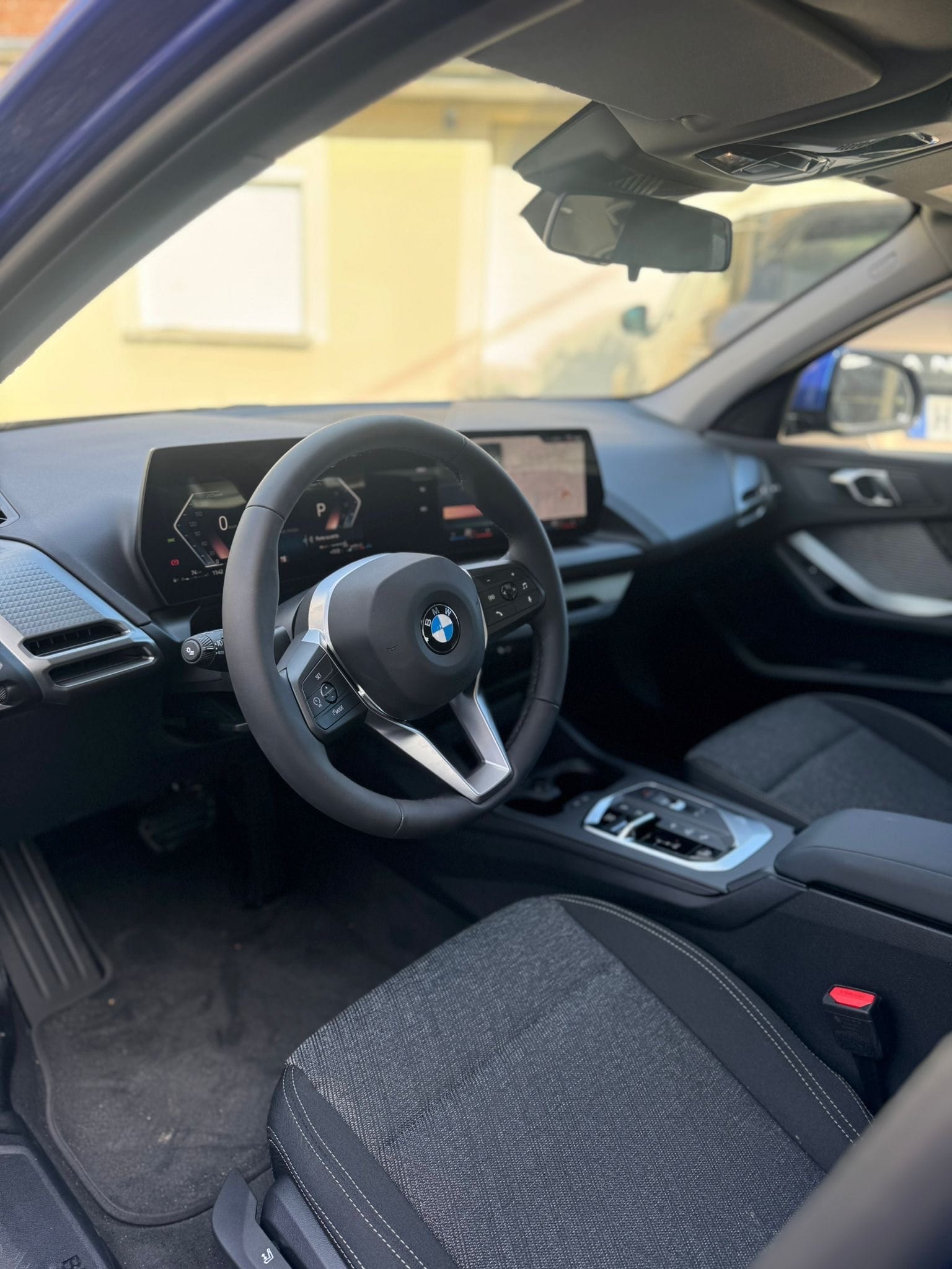 BMW Série 1 avec GPS