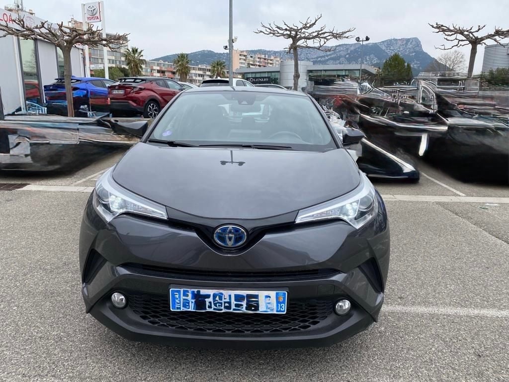 Toyota C-HR Hybrid, 2018, Essence 95 / Électrique (hybride), automatique