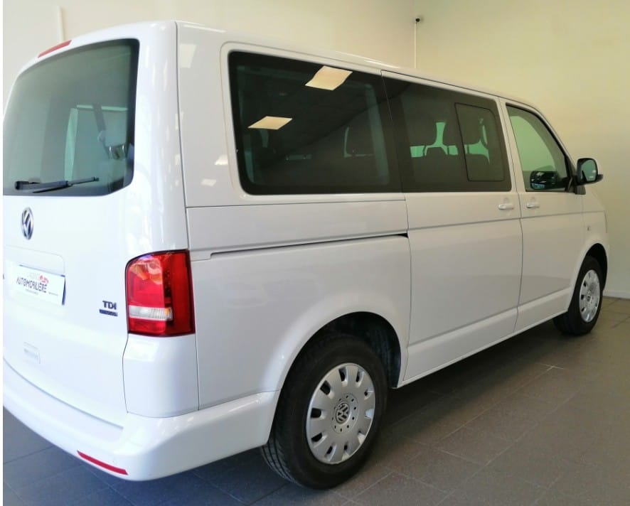 Volkswagen Caravelle avec GPS