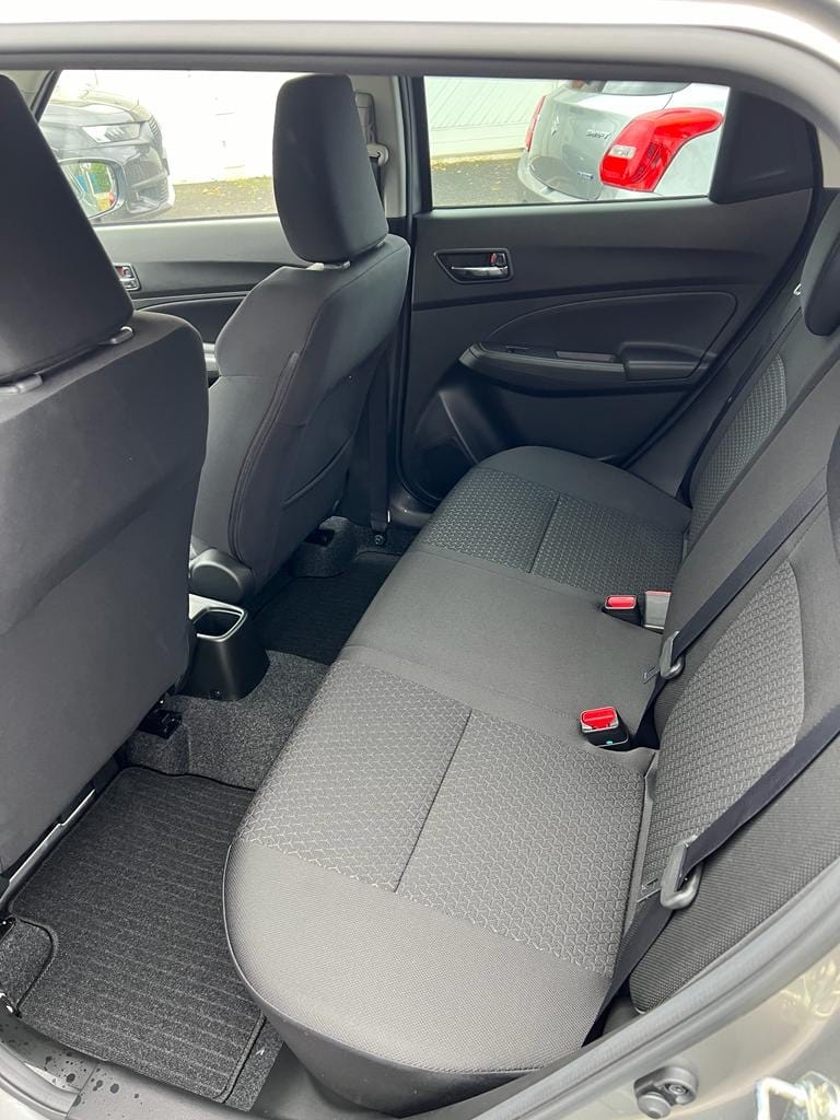 Suzuki Swift avec Siège bébé