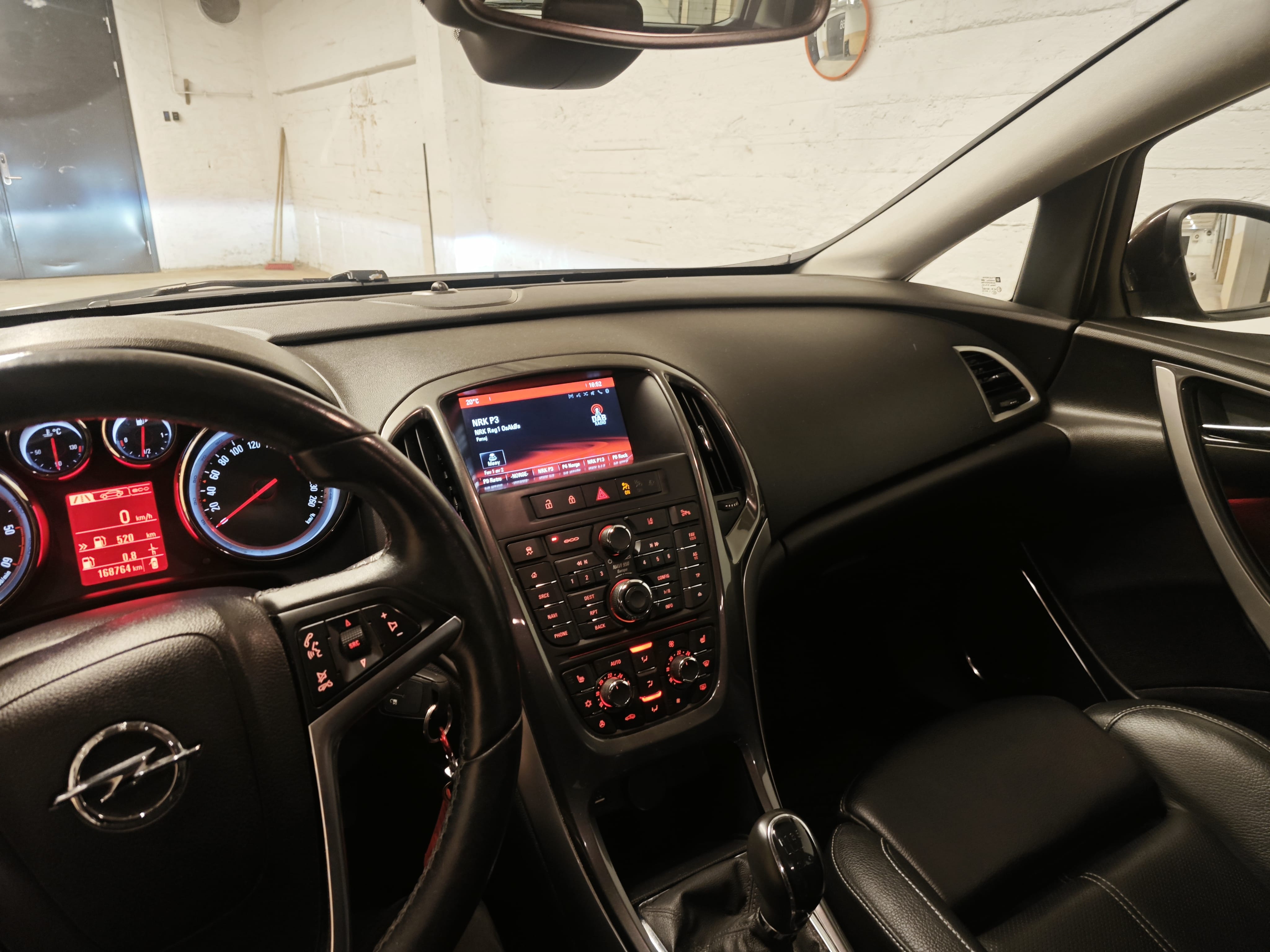 Opel Astra Stasjonsvogn with Bluetooth audio