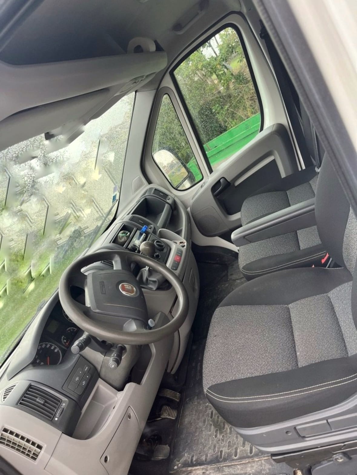 Fiat Ducato avec Coffre de toit