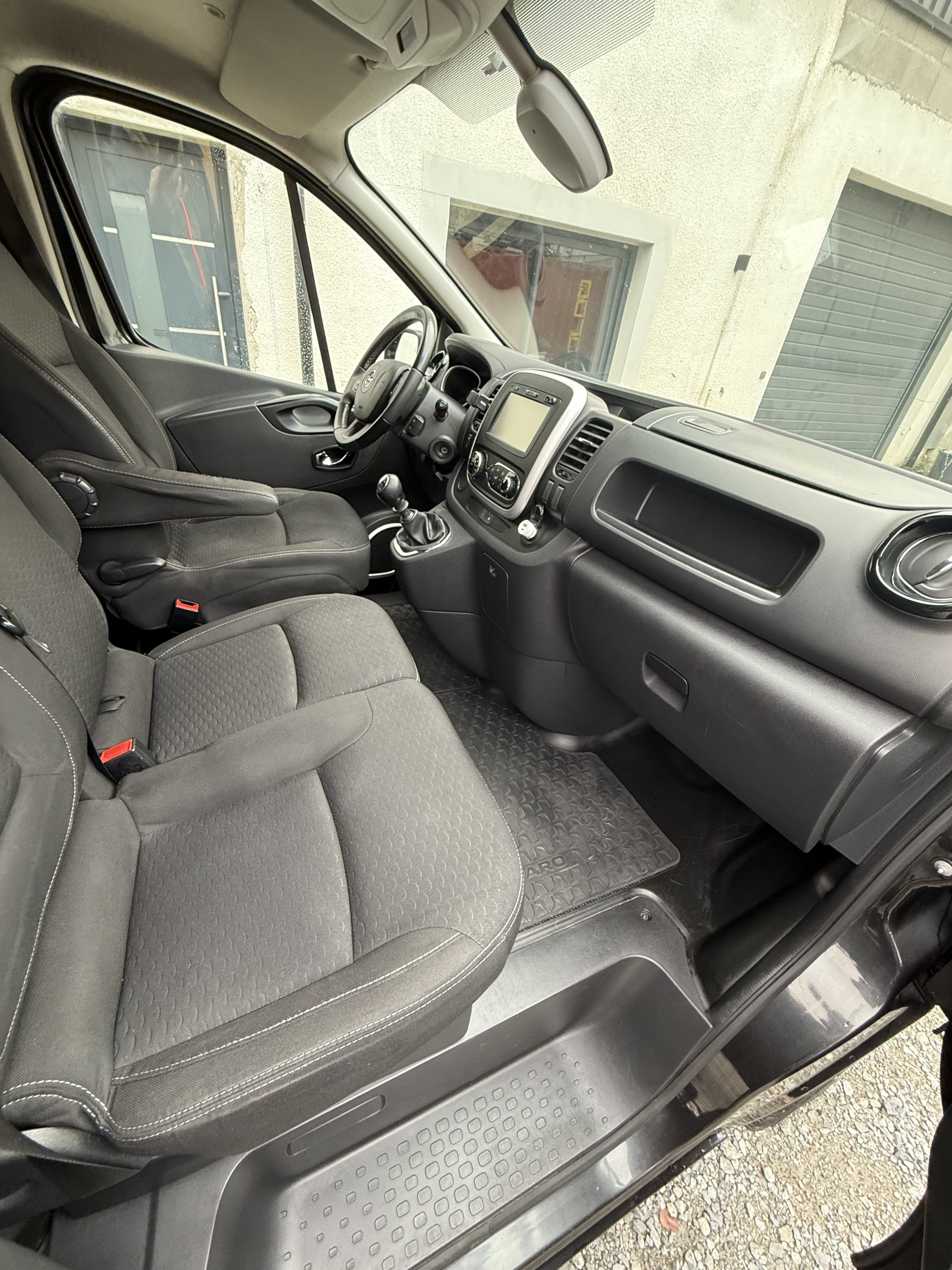 Opel Vivaro avec Port USB