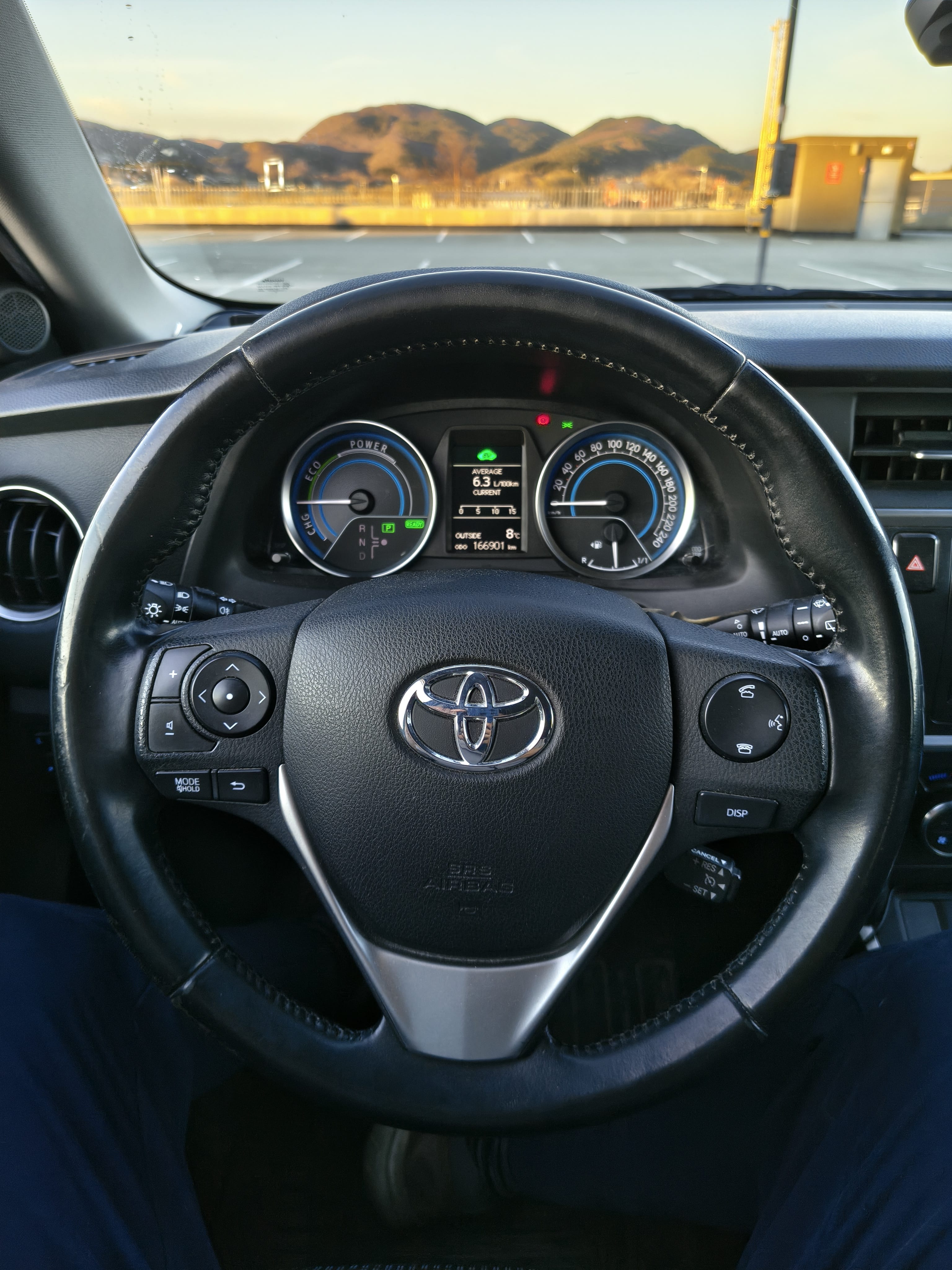 Toyota Auris Hybrid med GPS