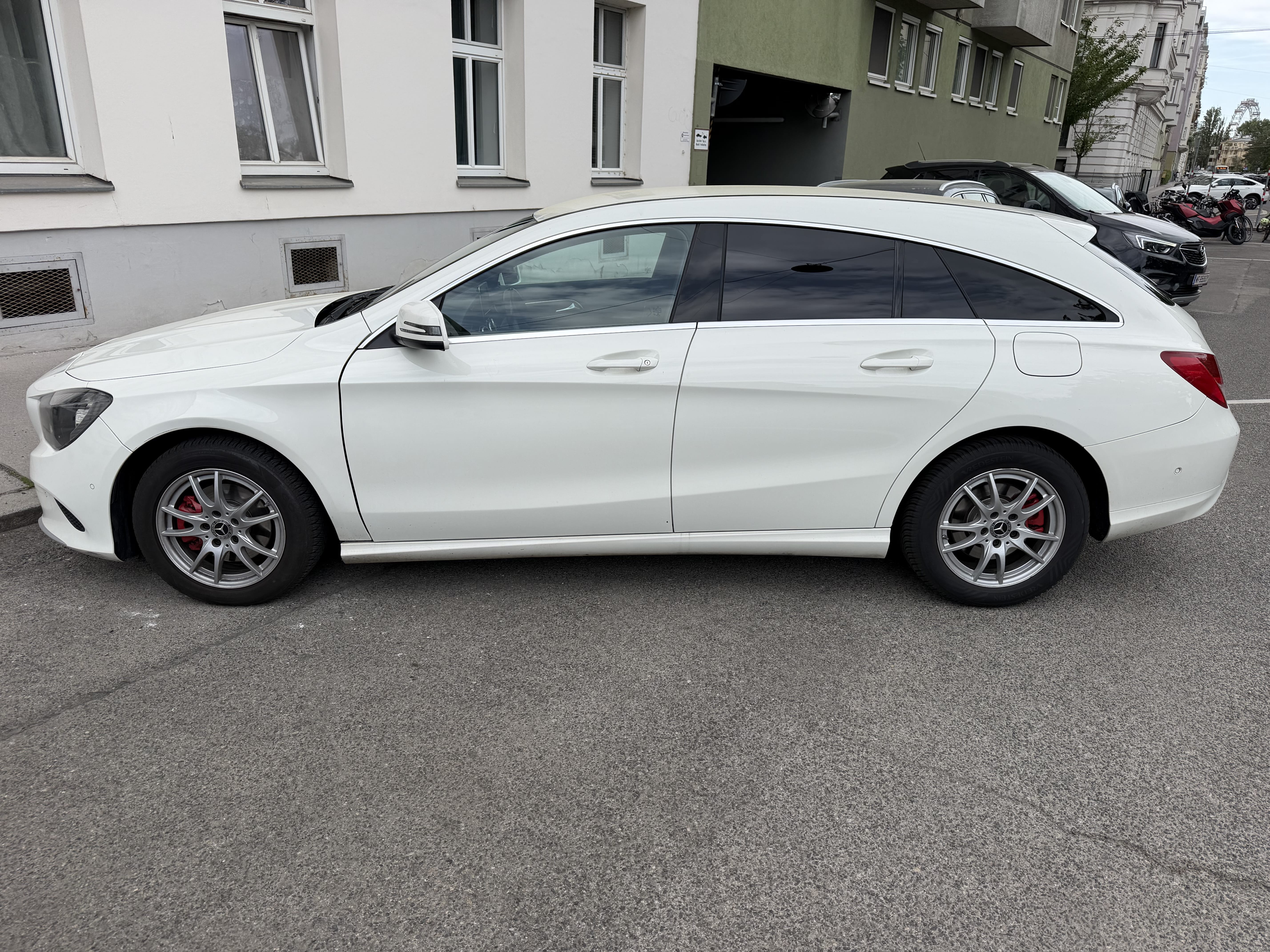 Mercedes-Benz CLA 180 mit Klimaanlage