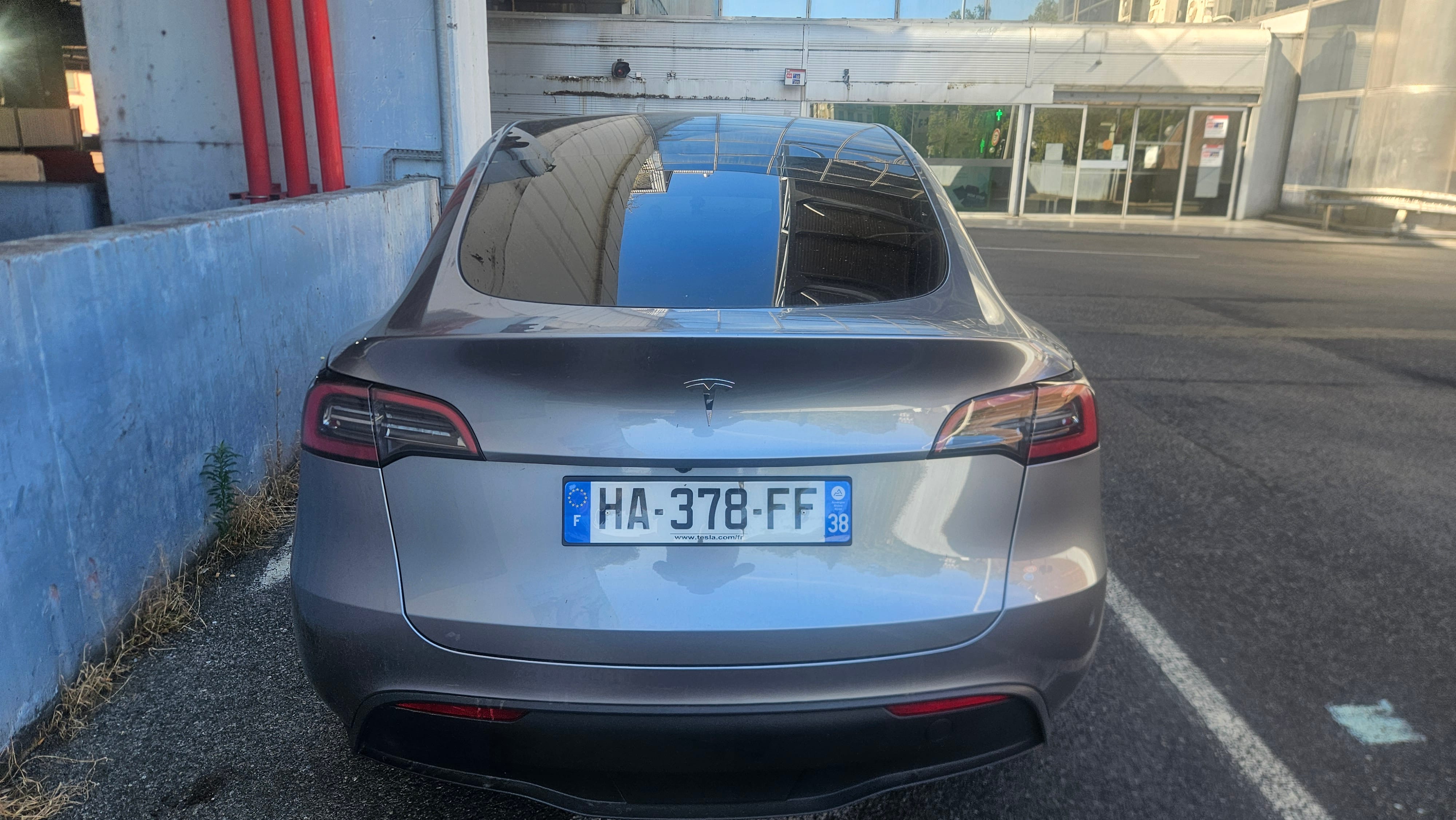 Tesla Model Y avec Caméra de recul