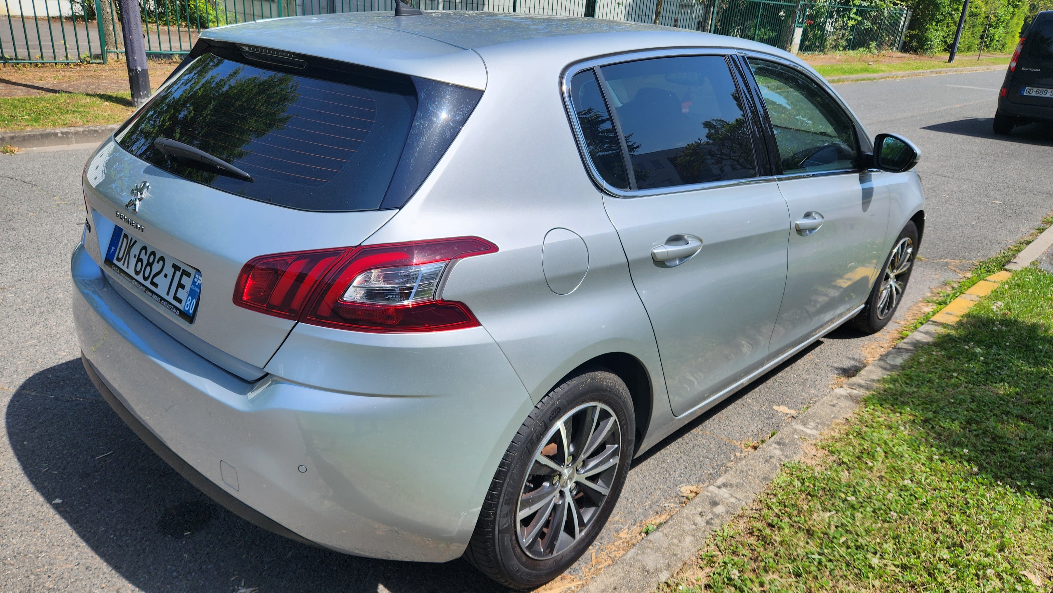Peugeot 308 avec Entrée audio / iPod