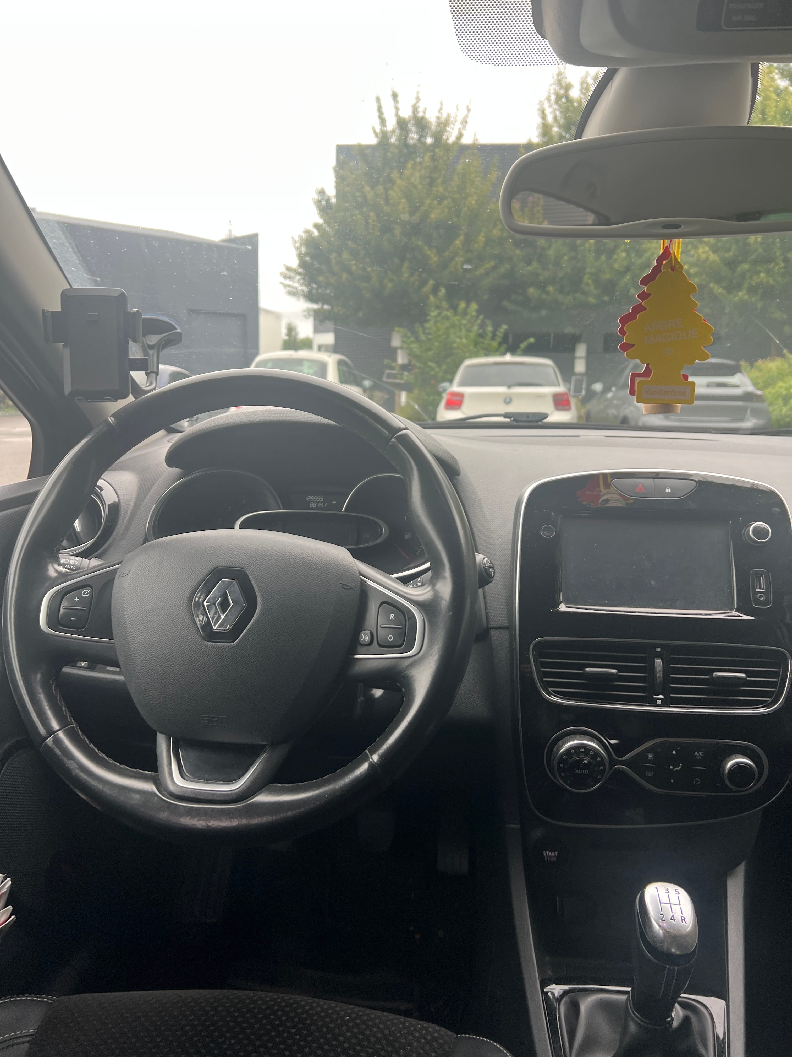 Renault Clio avec Régulateur de vitesse