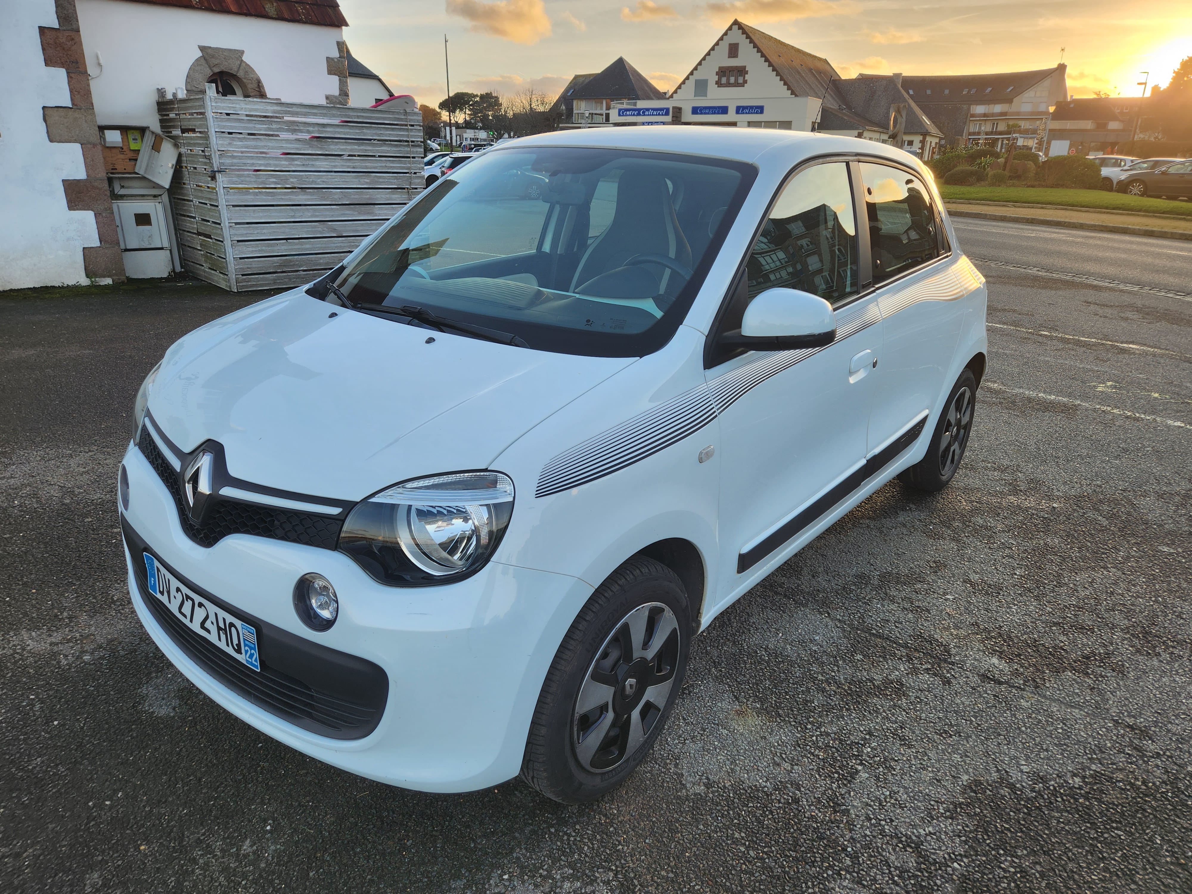 Renault Twingo Climatisée et Economique, 2015, Essence 95