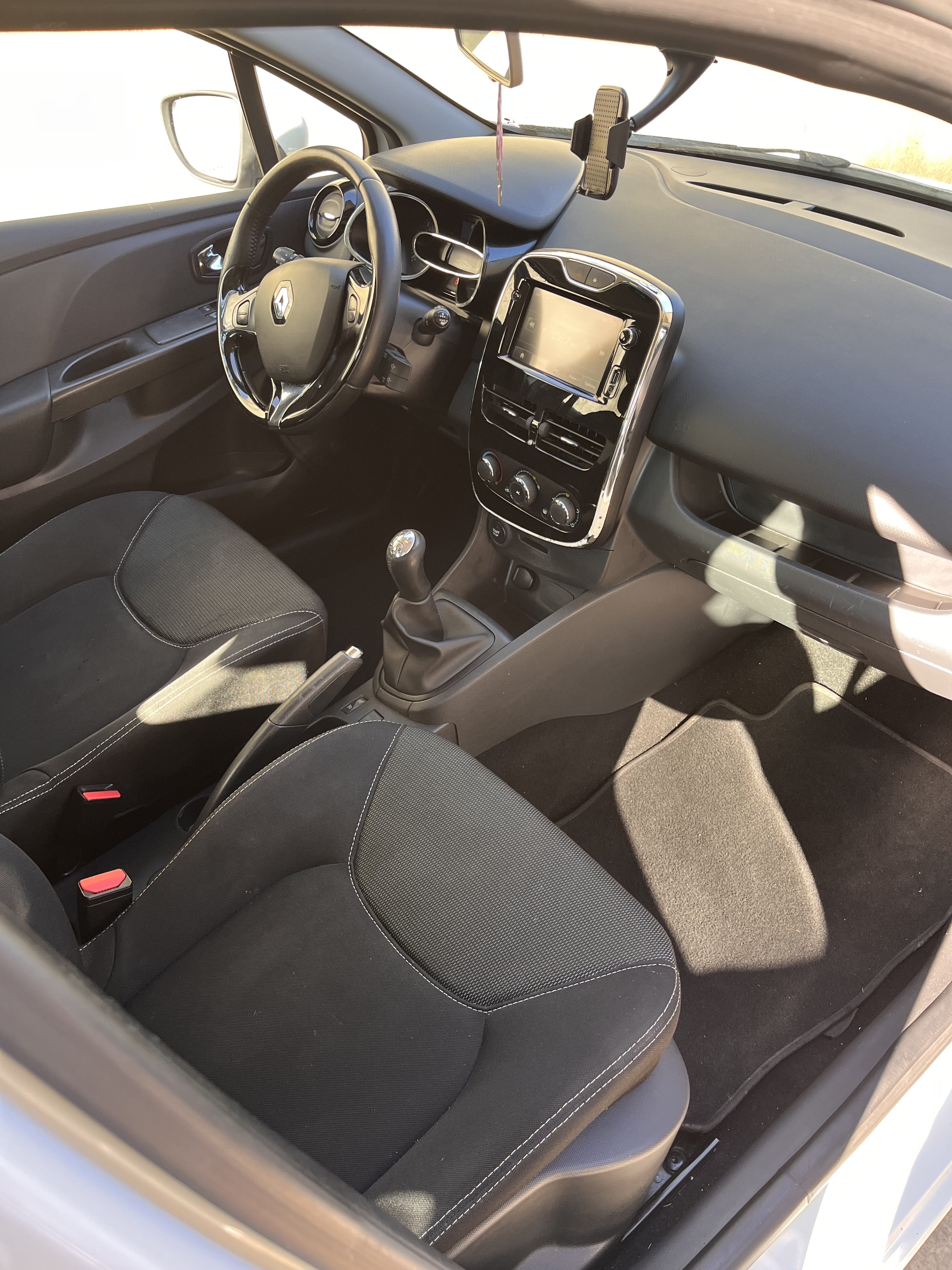 Renault Clio avec Climatisation