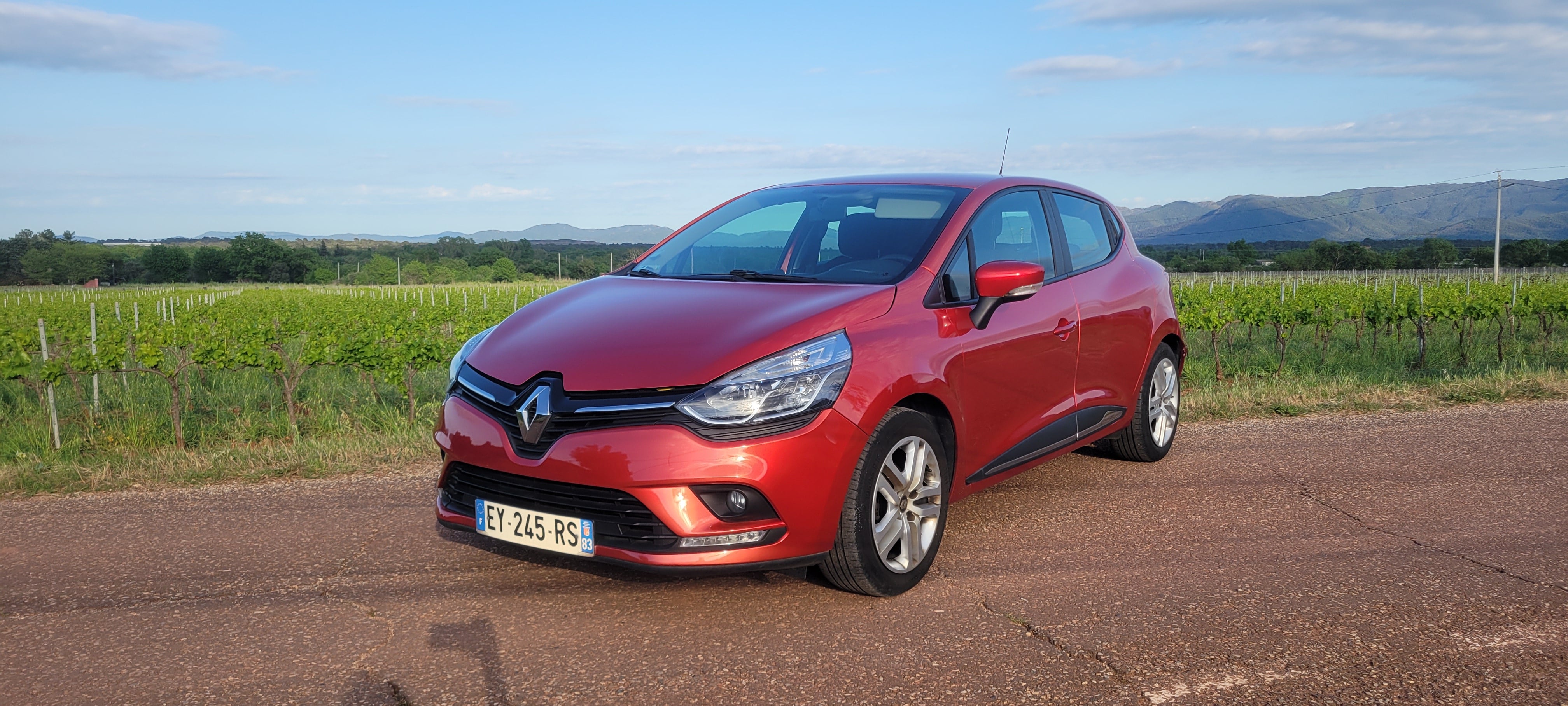 Renault Clio, 2018, Essence 98