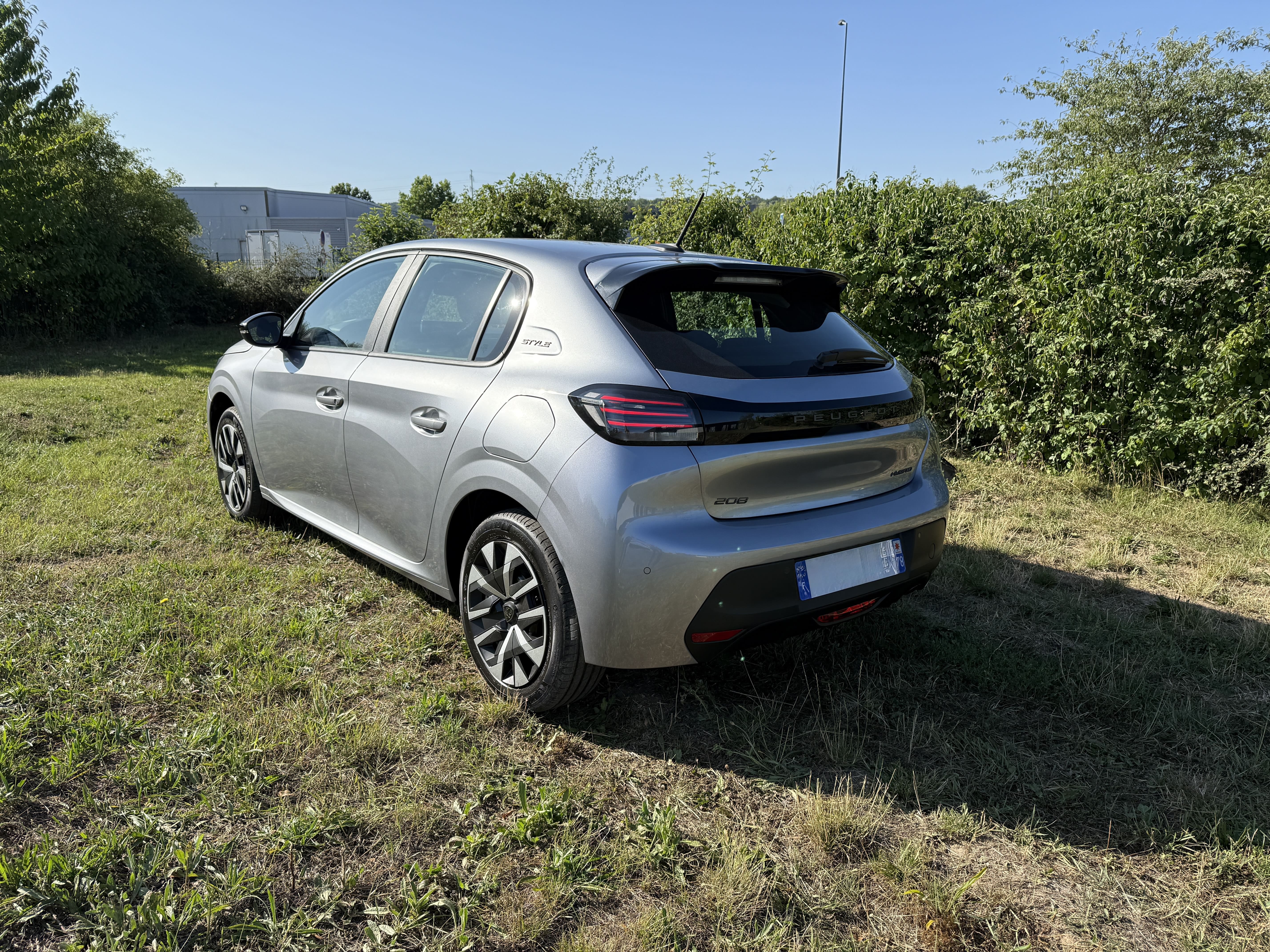 Peugeot 208 avec GPS