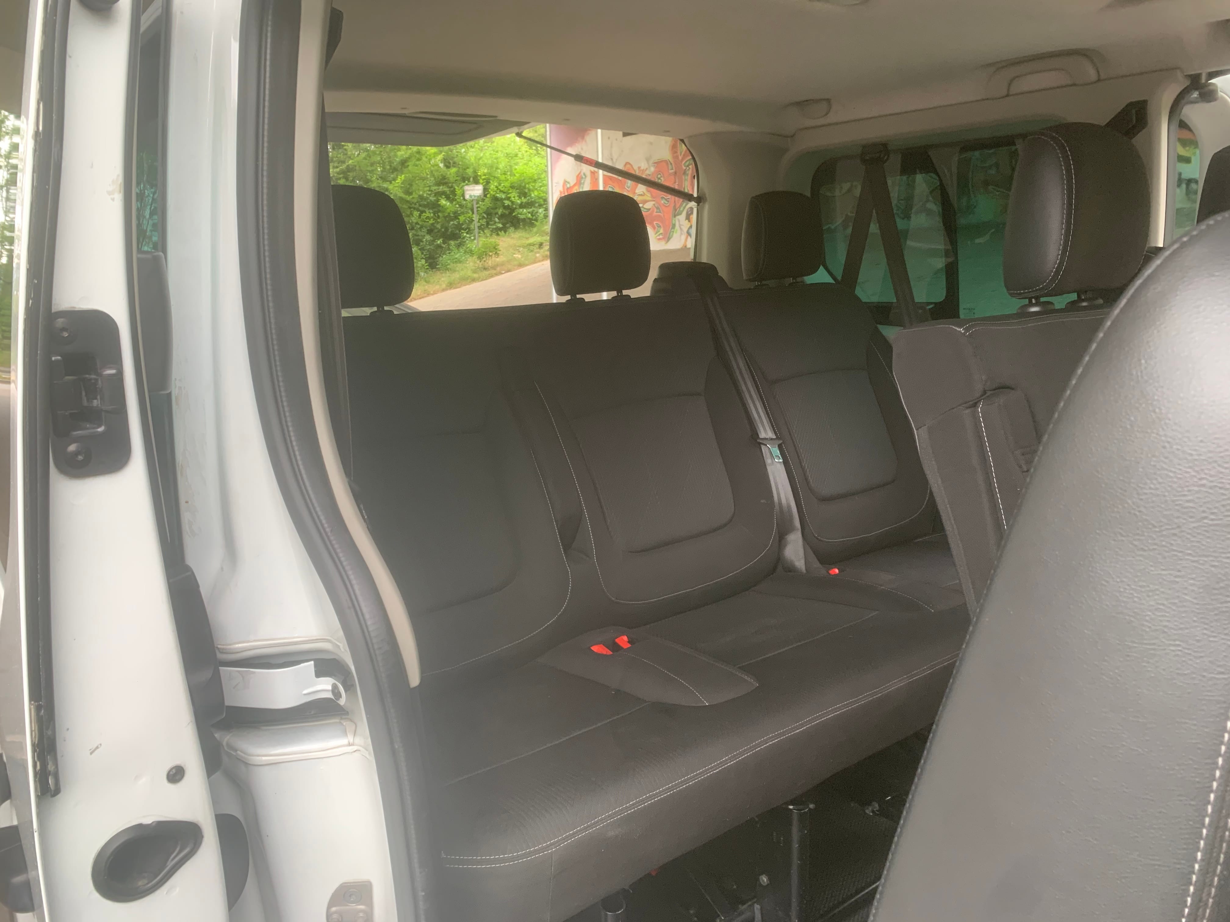 Renault Trafic mit Winterreifen