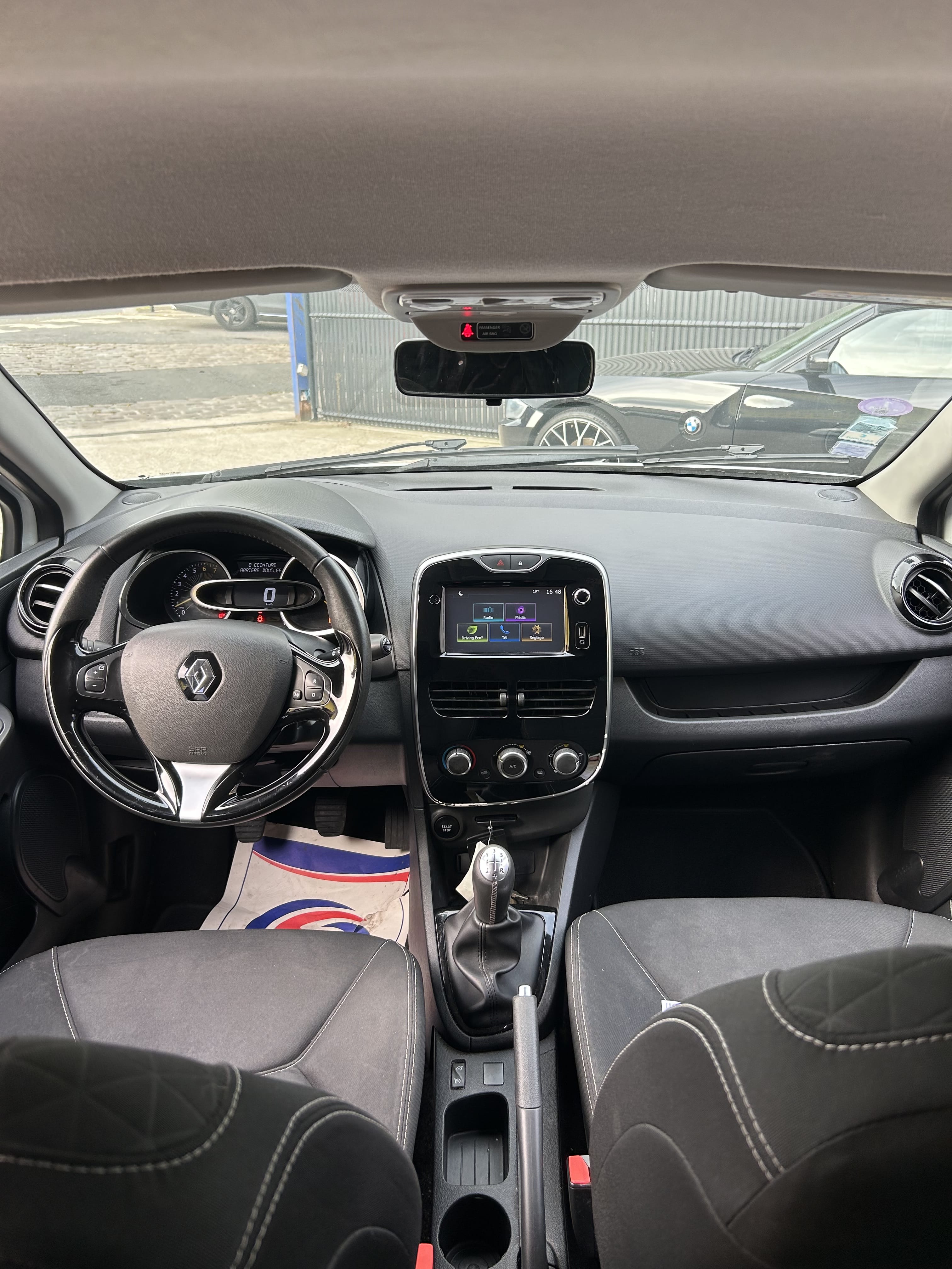 Renault Clio IV (2015) avec Entrée audio / iPod
