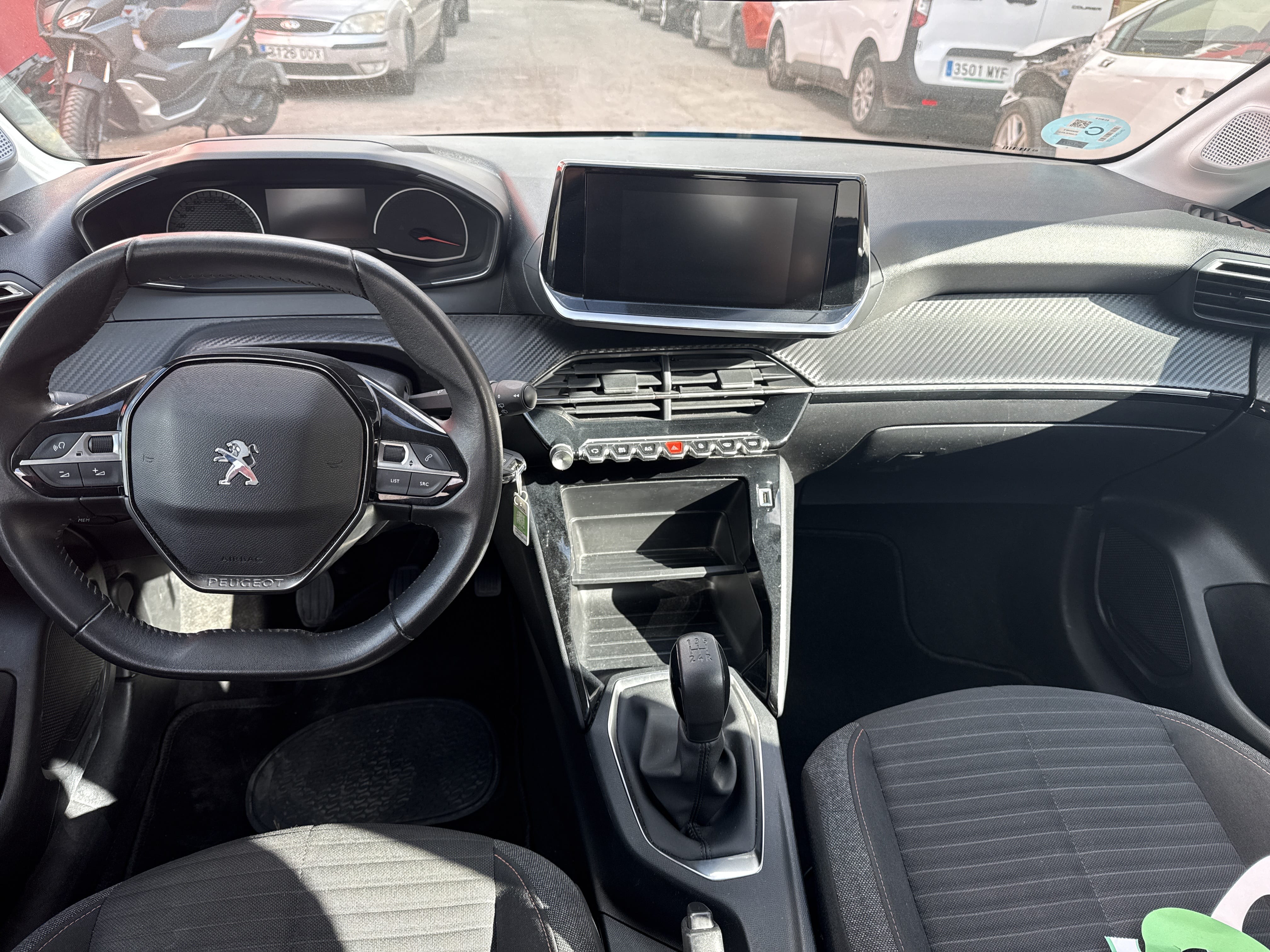Peugeot 208 avec Siège bébé
