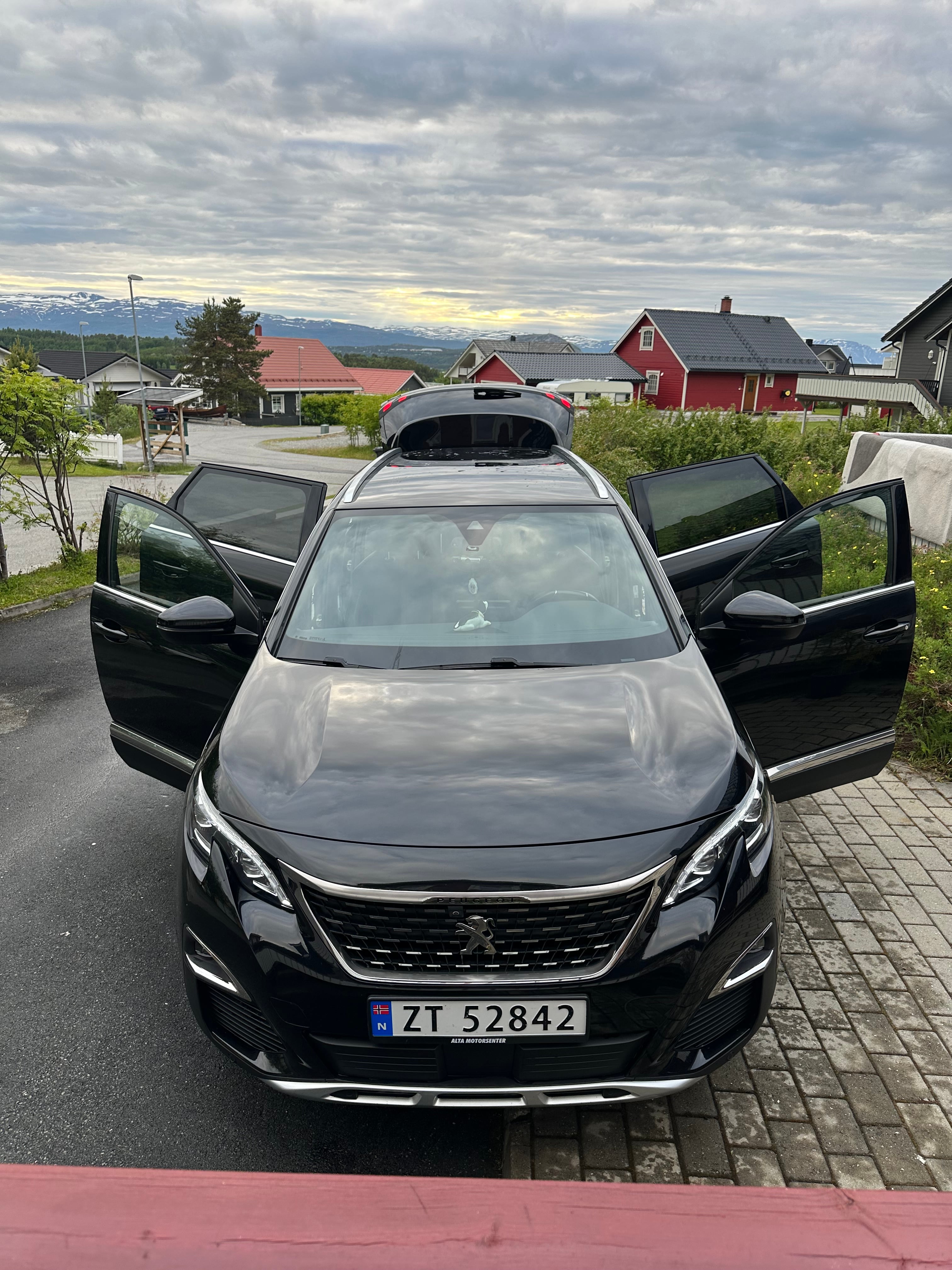 Peugeot 5008, 2017, Diesel, automatisk, 7 seter